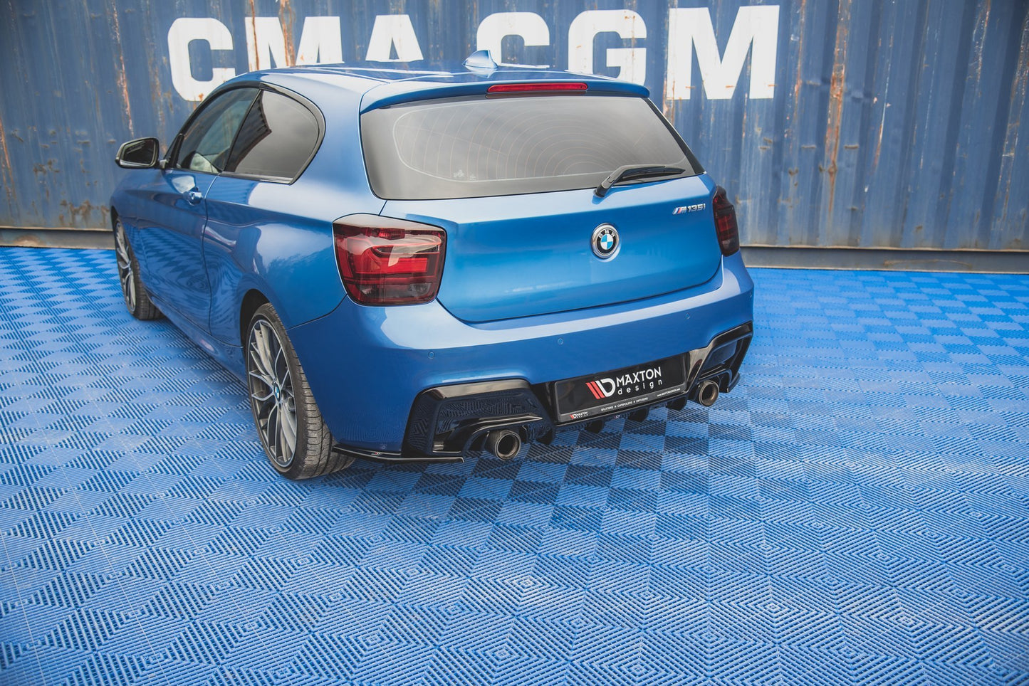 Heck Ansatz Flaps Diffusor V.2 für BMW M135i F20 schwarz matt