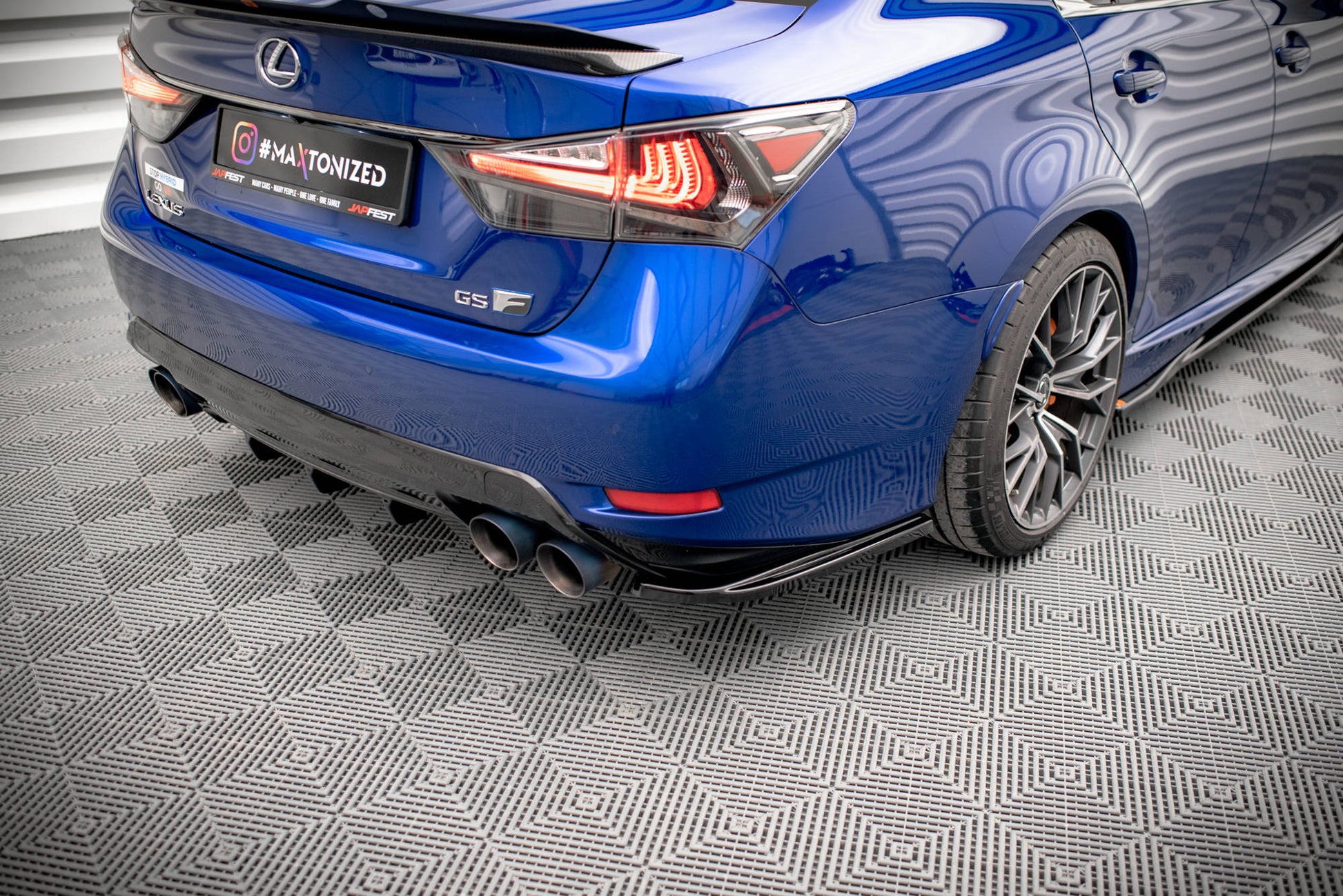Heck Ansatz Flaps Diffusor für Lexus GS F Mk4 Facelift Carbon Look