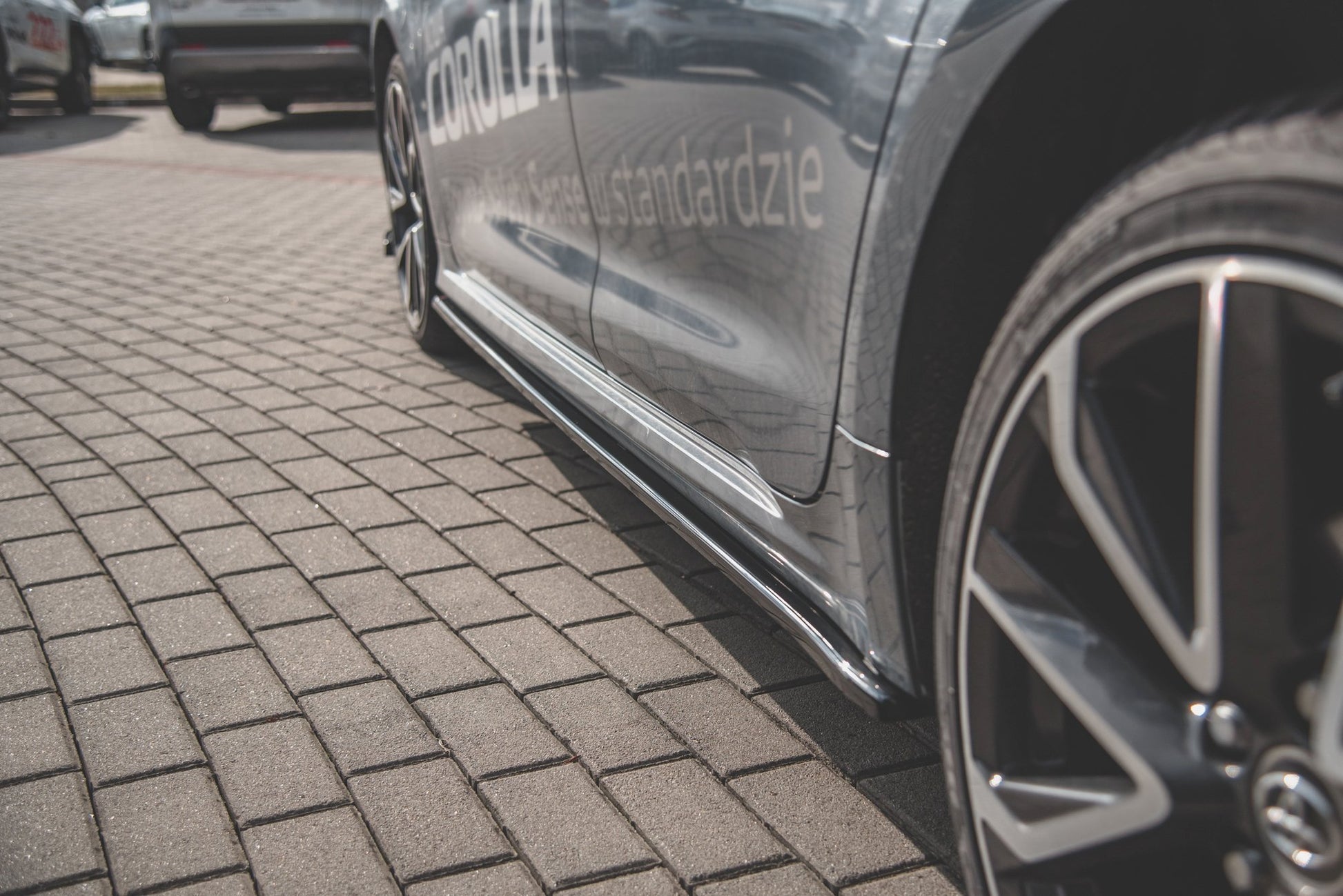 Seitenschweller Ansatz für Toyota Corolla XII Limousine Carbon Look