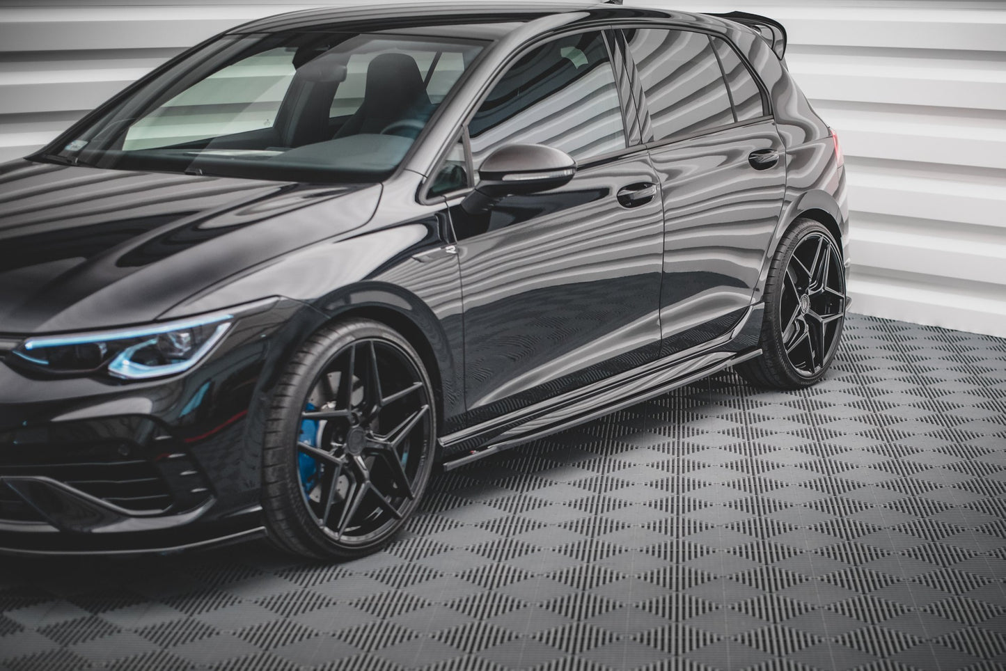 Seitenschweller Ansatz für V.1 für Volkswagen Golf R Mk8 Carbon Look