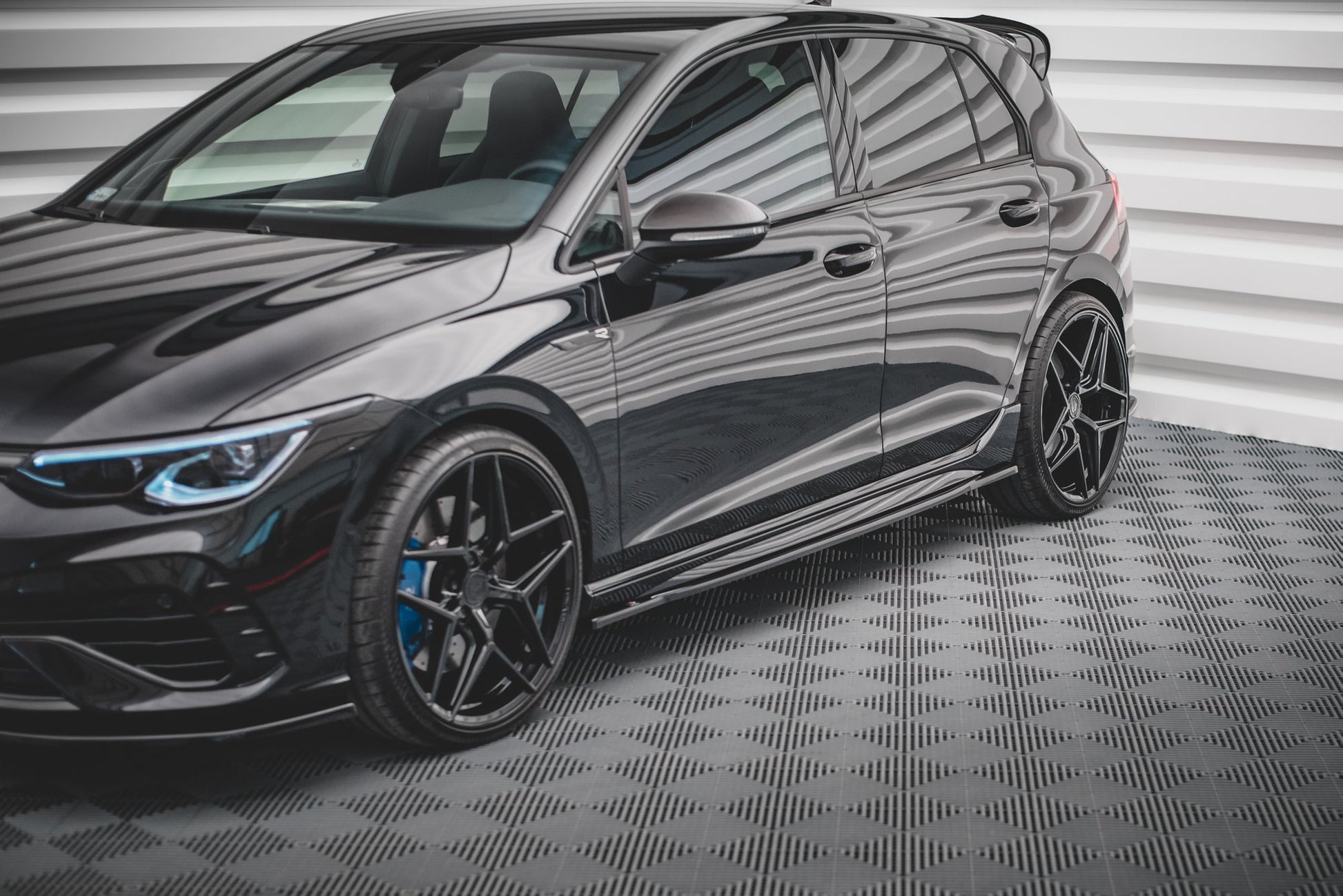 Seitenschweller Ansatz für V.1 für Volkswagen Golf R Mk8 Carbon Look