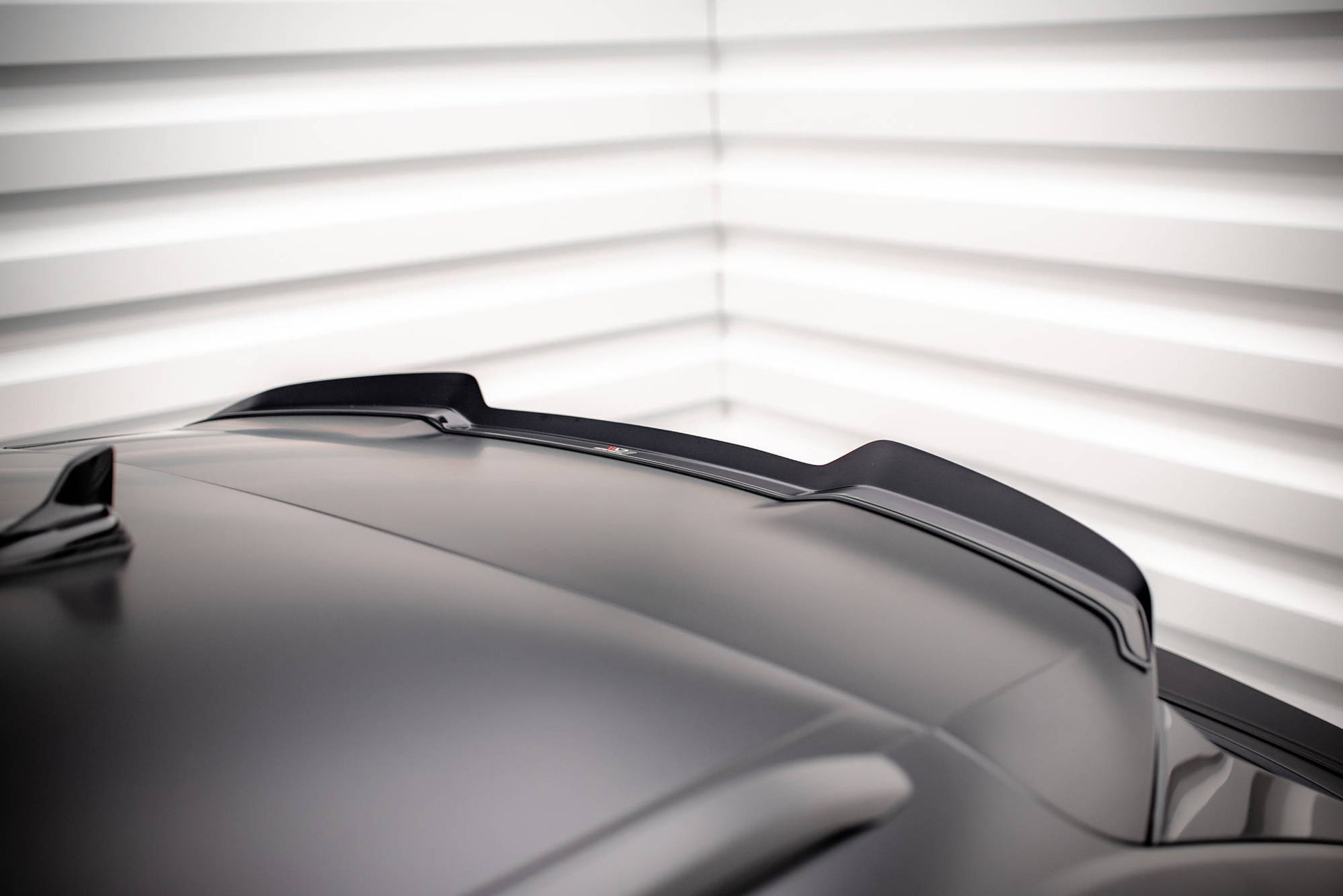 Höher Spoiler CAP für Audi RSQ8 Mk1 schwarz Hochglanz