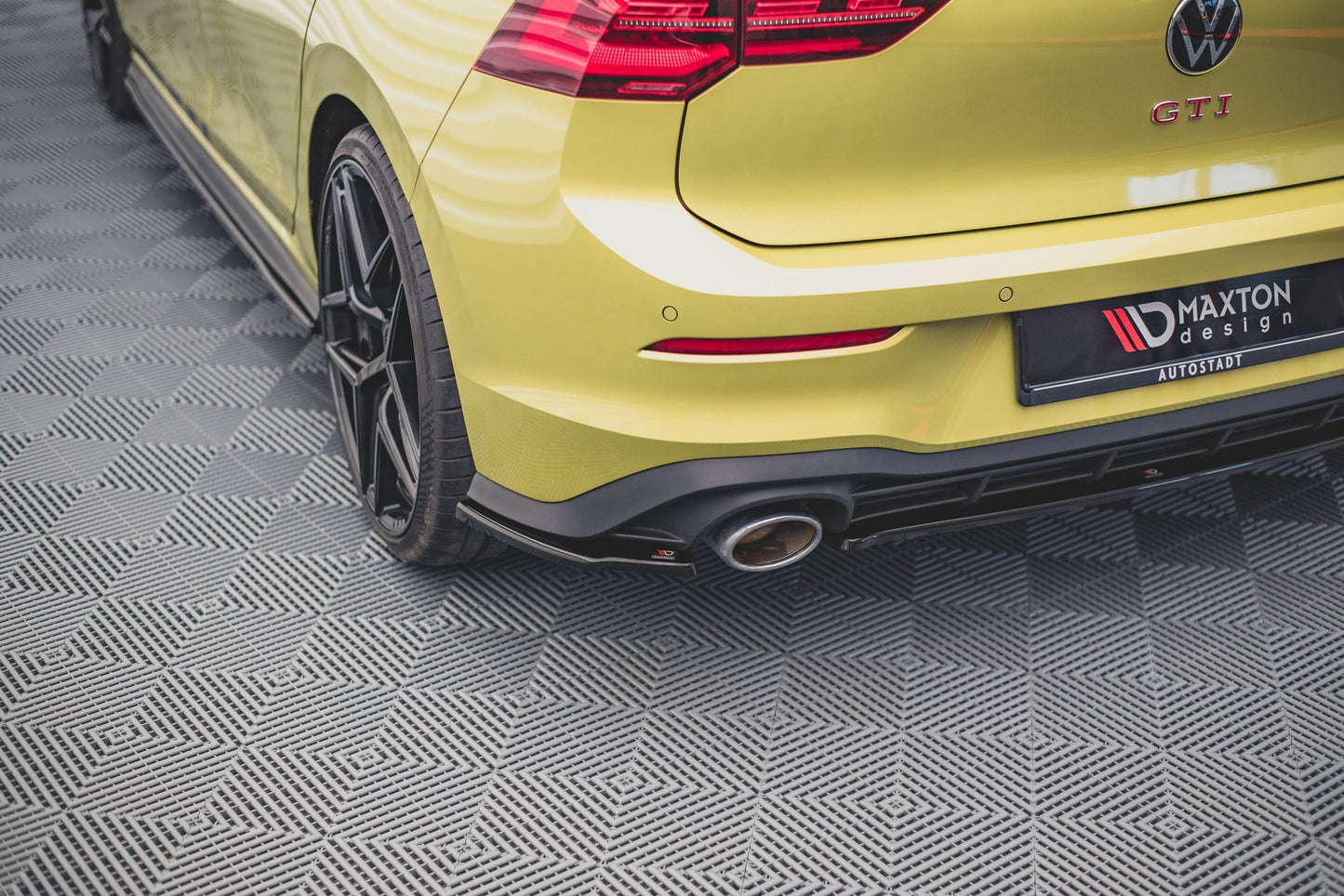 Heck Ansatz Flaps Diffusor V.2 für Volkswagen Golf 8 GTI Clubsport schwarz Hochglanz