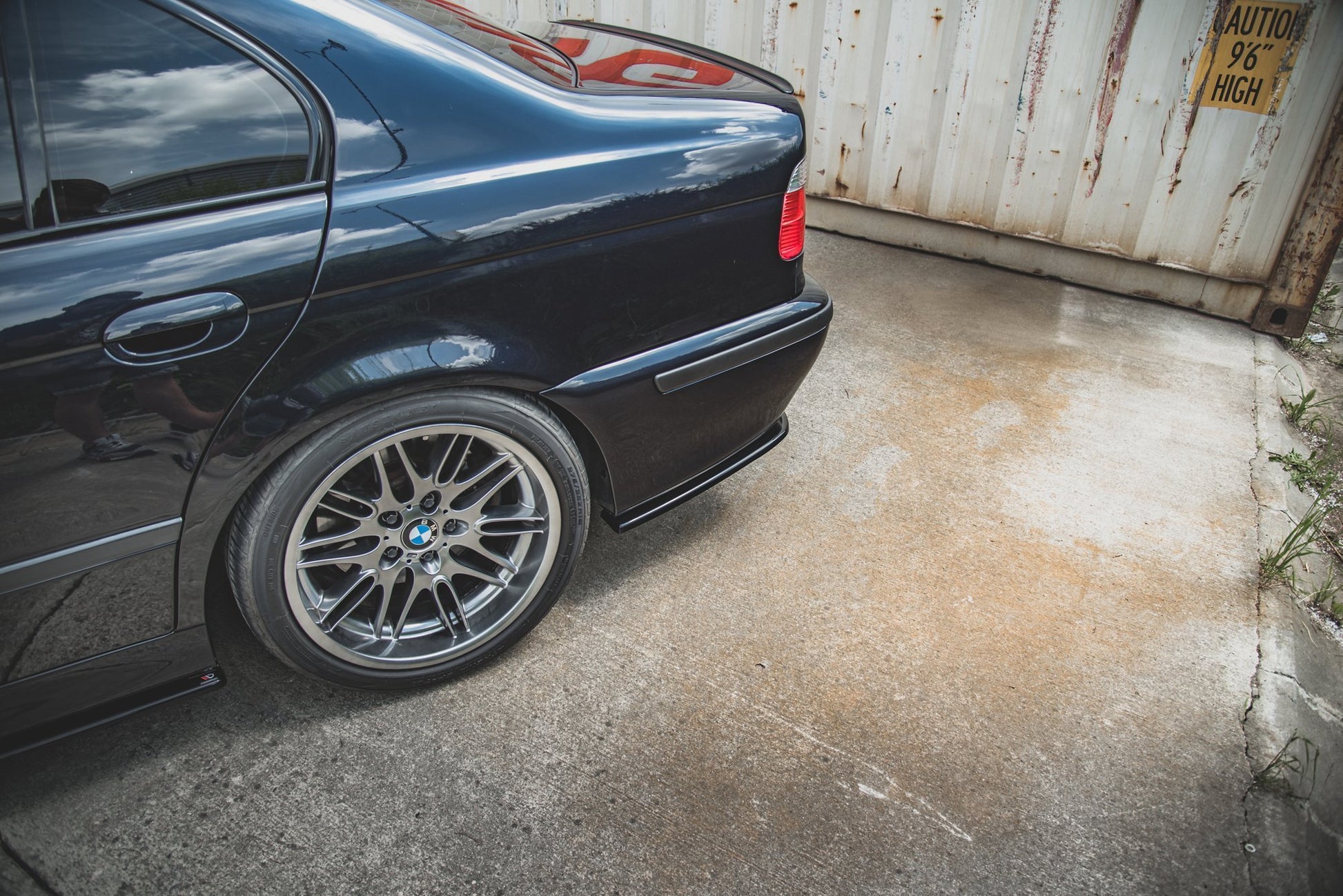 Heck Ansatz Flaps Diffusor für BMW M5 E39 schwarz Hochglanz