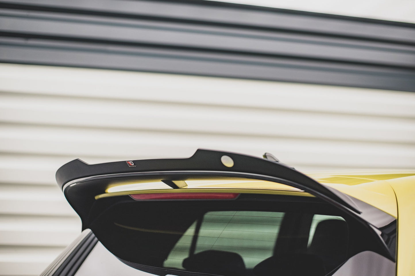 Spoiler CAP V.1 für Volkswagen Golf 8 R-Performance / GTI Clubsport schwarz Hochglanz