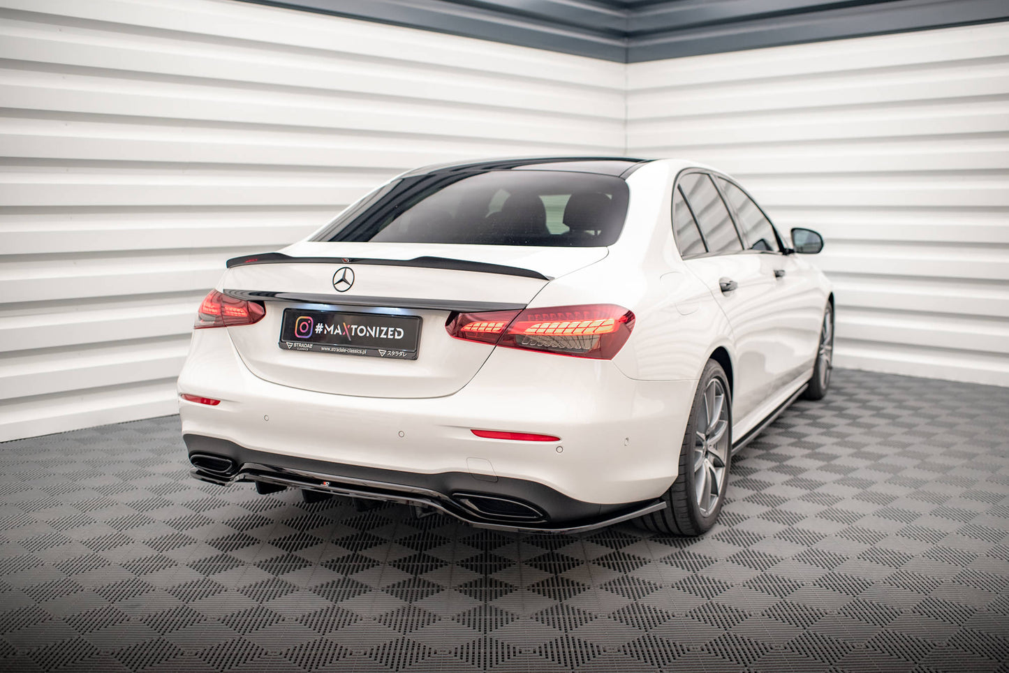 Spoiler CAP für Mercedes-Benz E Limousine AMG-Line W213 Facelift Carbon Look