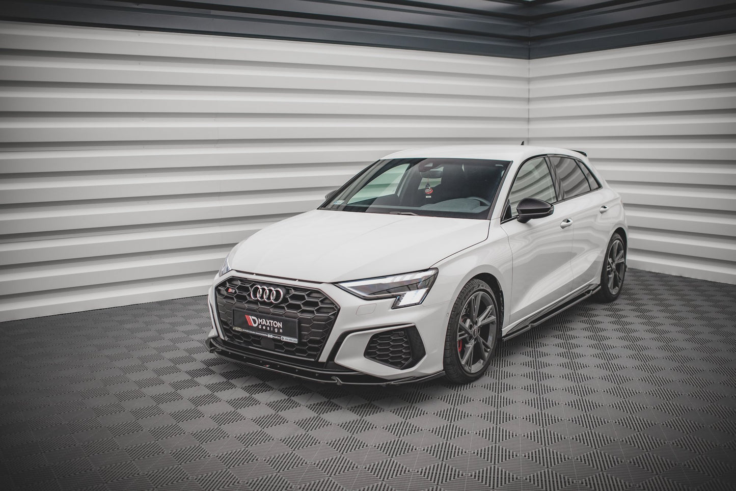 Front Ansatz V.3 für Audi S3 / A3 S-Line 8Y Carbon Look