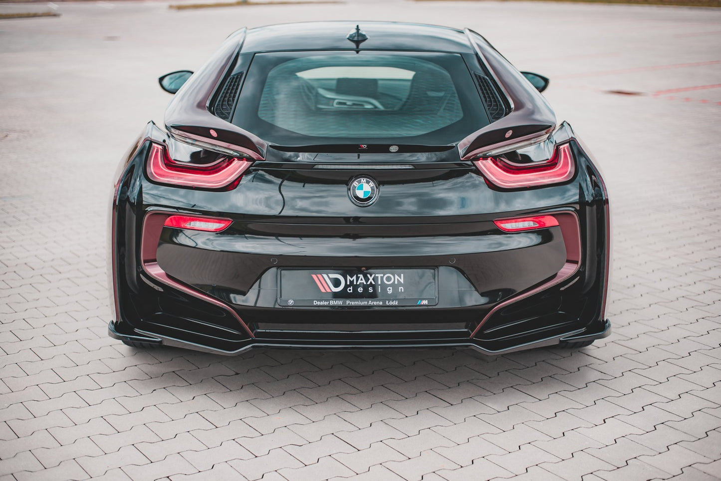 Mittlerer Diffusor Heck Ansatz für BMW i8 schwarz Hochglanz