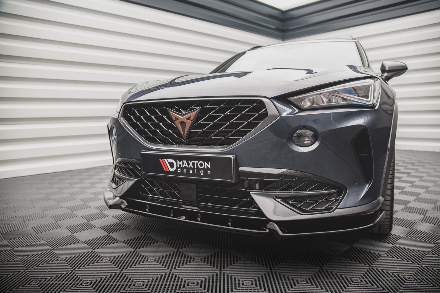 Front Ansatz V.2 für Cupra Formentor Carbon Look