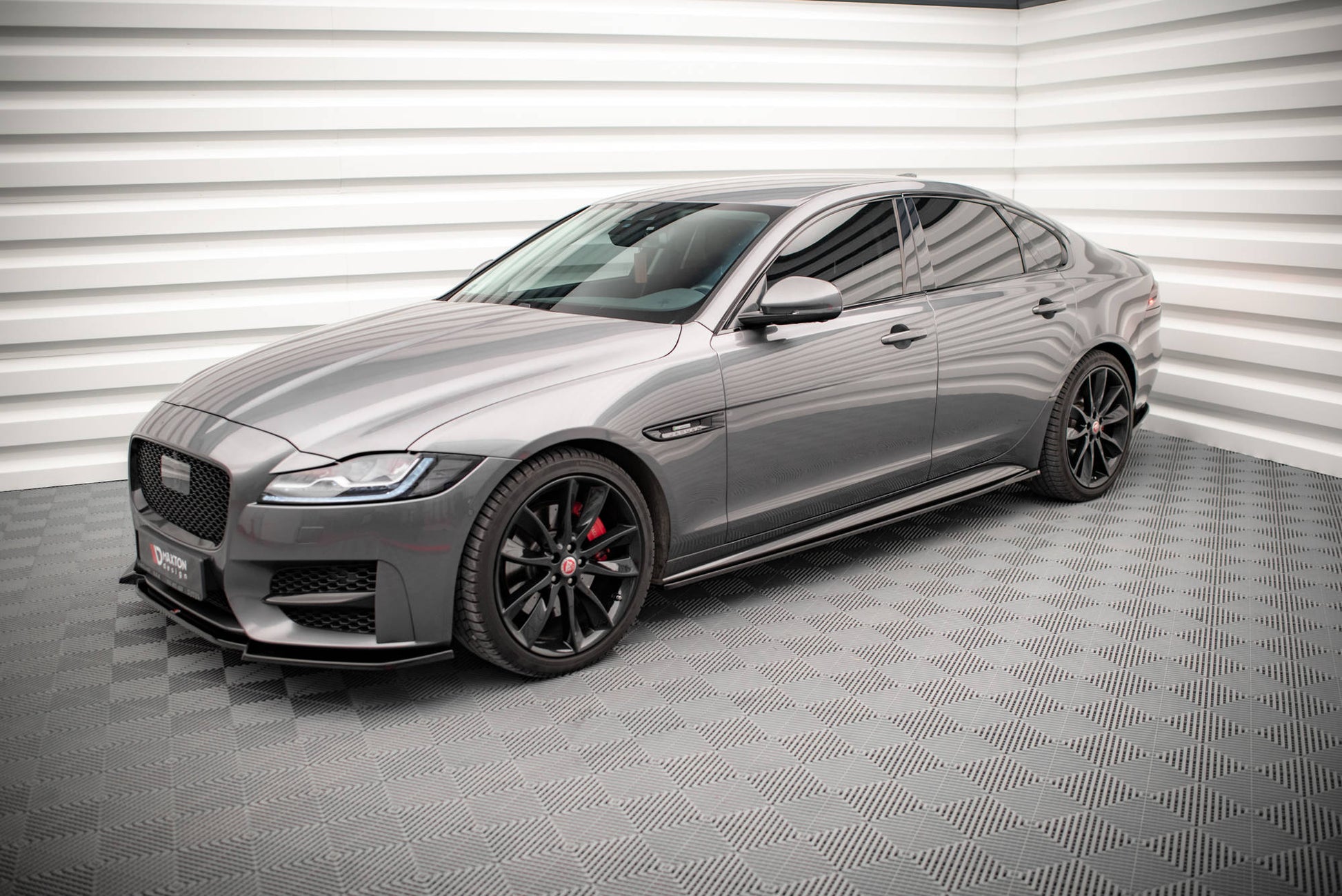 Seitenschweller Ansatz für Jaguar XF R-Sport Mk2 schwarz Hochglanz