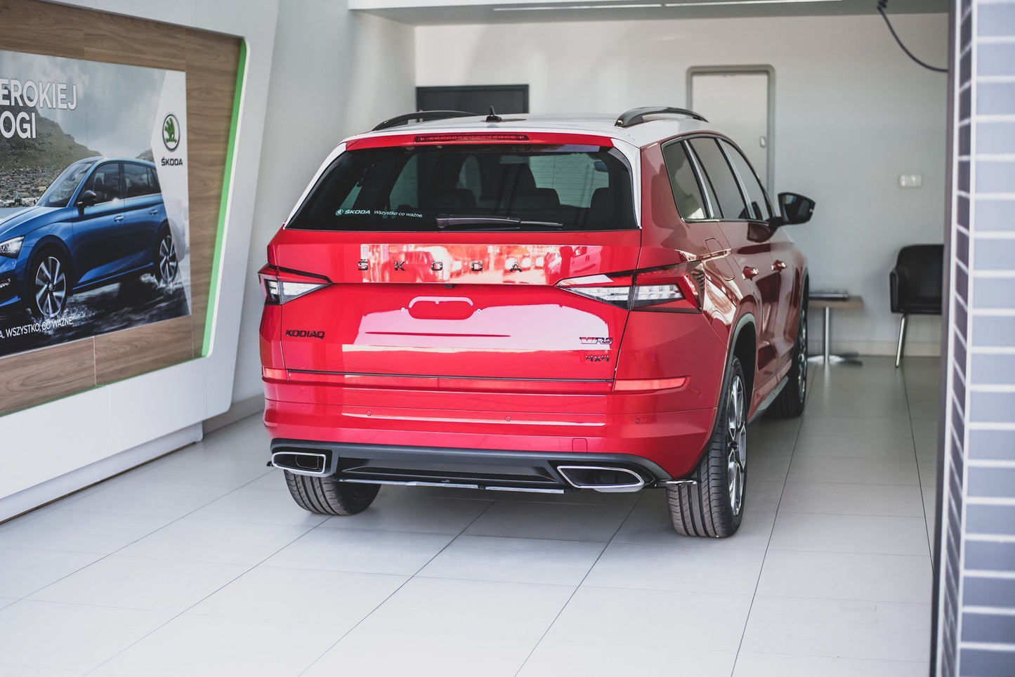 Mittlerer Diffusor Heck Ansatz für Skoda Kodiaq RS Carbon Look