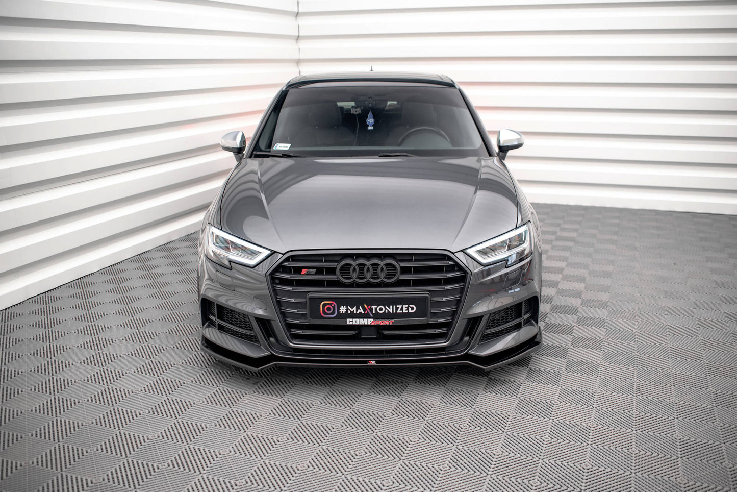Front Ansatz V.2 für Audi S3 Sportback 8V Facelift schwarz Hochglanz