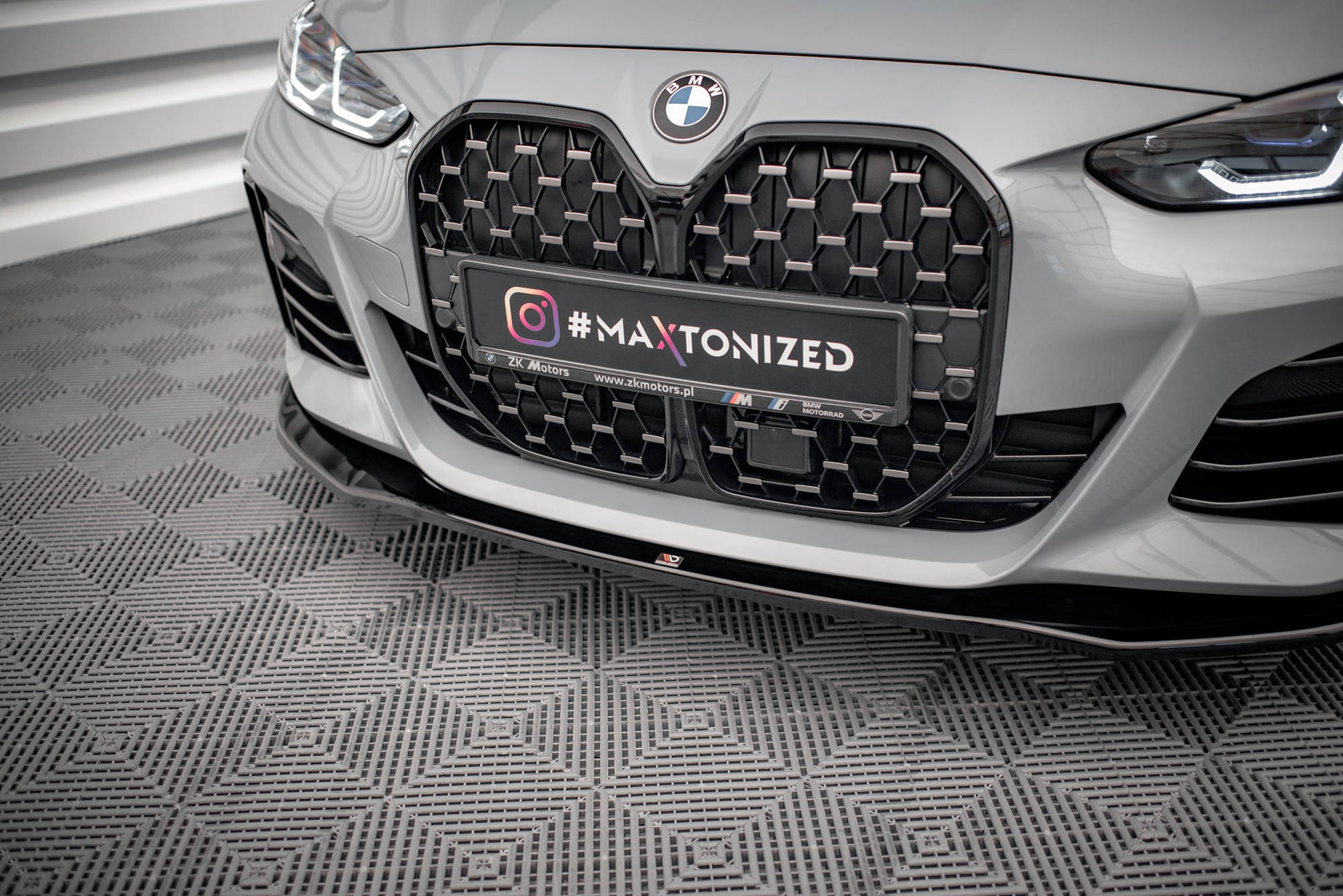 Front Ansatz V.1 für BMW 4er Gran Coupe M-Paket G26 schwarz Hochglanz