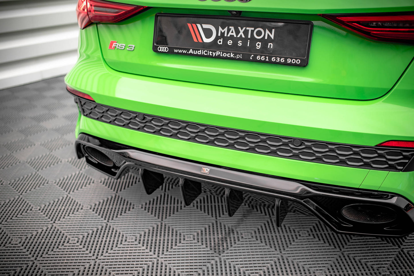 Diffusor Heck Ansatz für Audi RS3 8Y schwarz Hochglanz