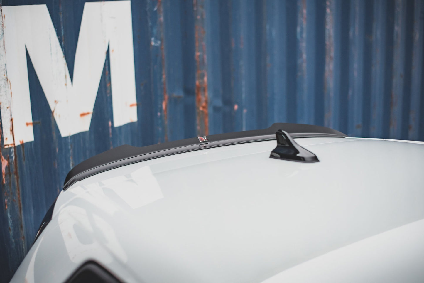 Spoiler CAP V.1 für Volkswagen Golf 8 GTI / R schwarz matt