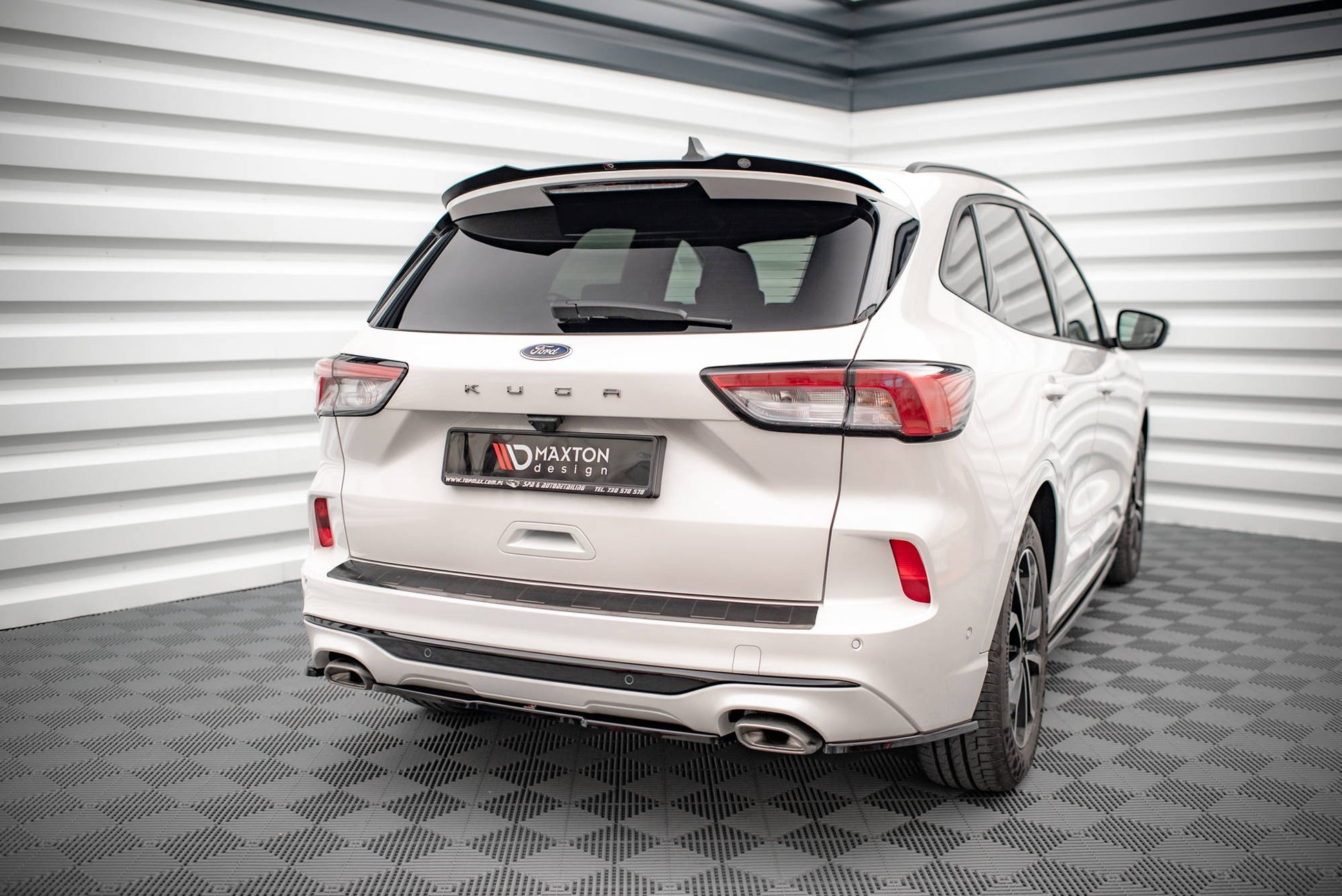 Mittlerer Diffusor Heck Ansatz für Ford Kuga ST-Line Mk3 Carbon Look