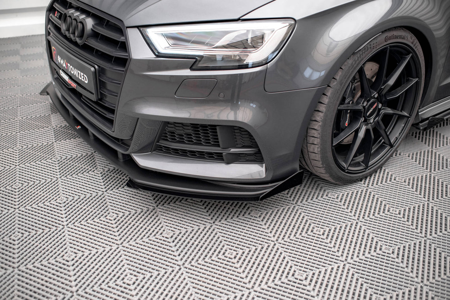 Front Flaps Audi S3 Sportback 8V Facelift schwarz Hochglanz