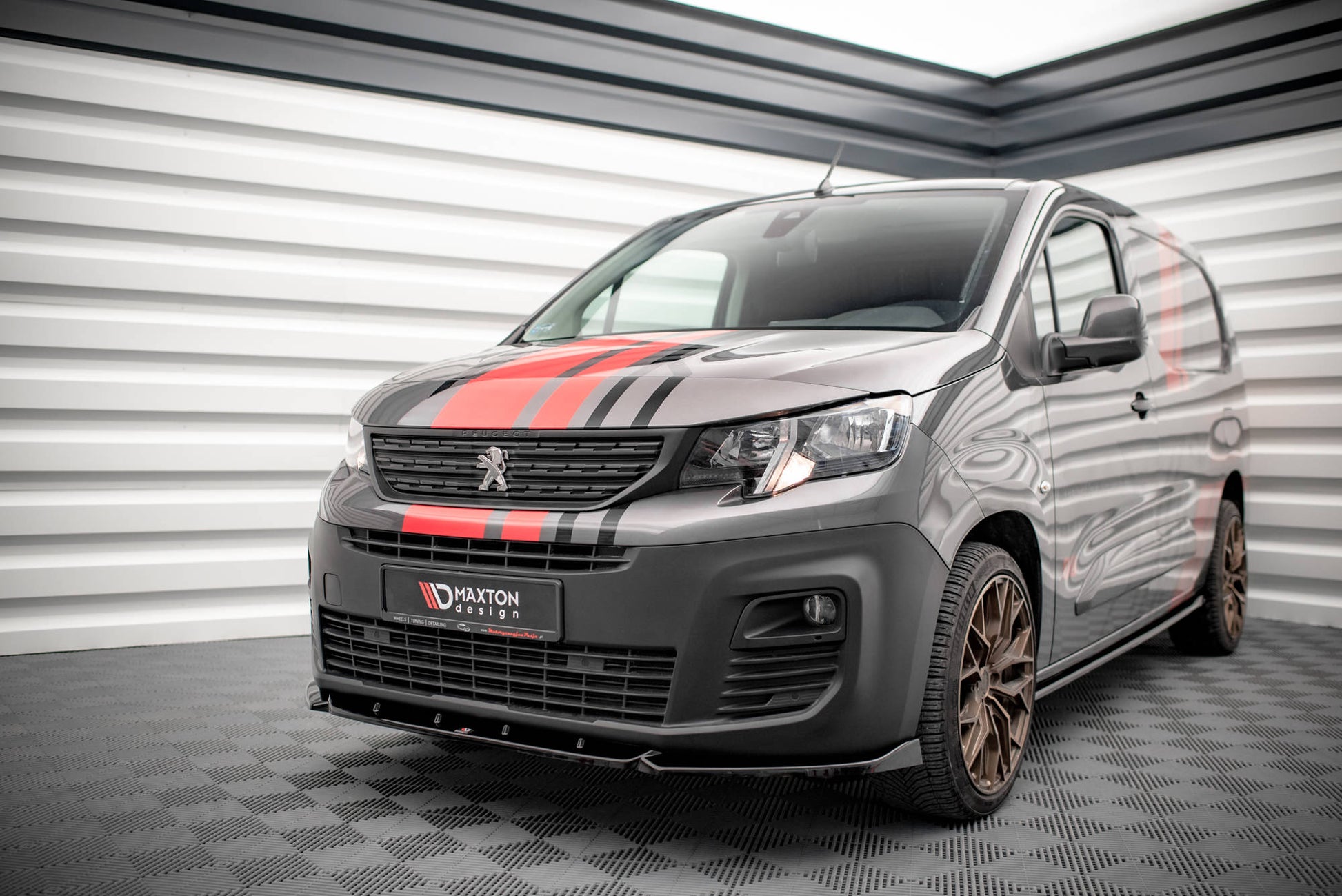 Front Ansatz für Peugeot Partner Mk3 Carbon Look