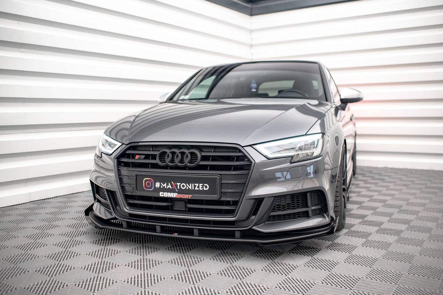 Street Pro Front Ansatz für +Flaps für V.1 + Flaps Audi S3 Sportback 8V Facelift schwarz Hochglanz