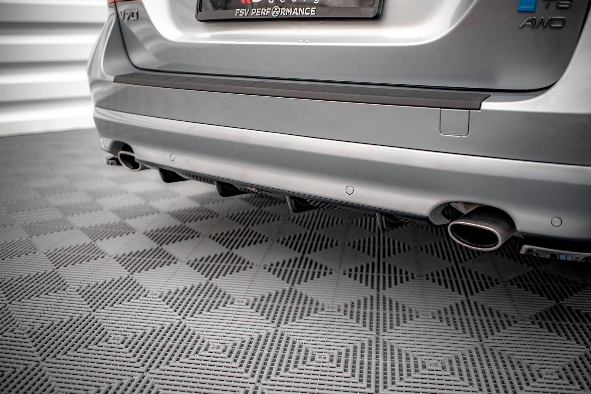 Diffusor Heck Ansatz für Volvo V70 Mk3 schwarz matt
