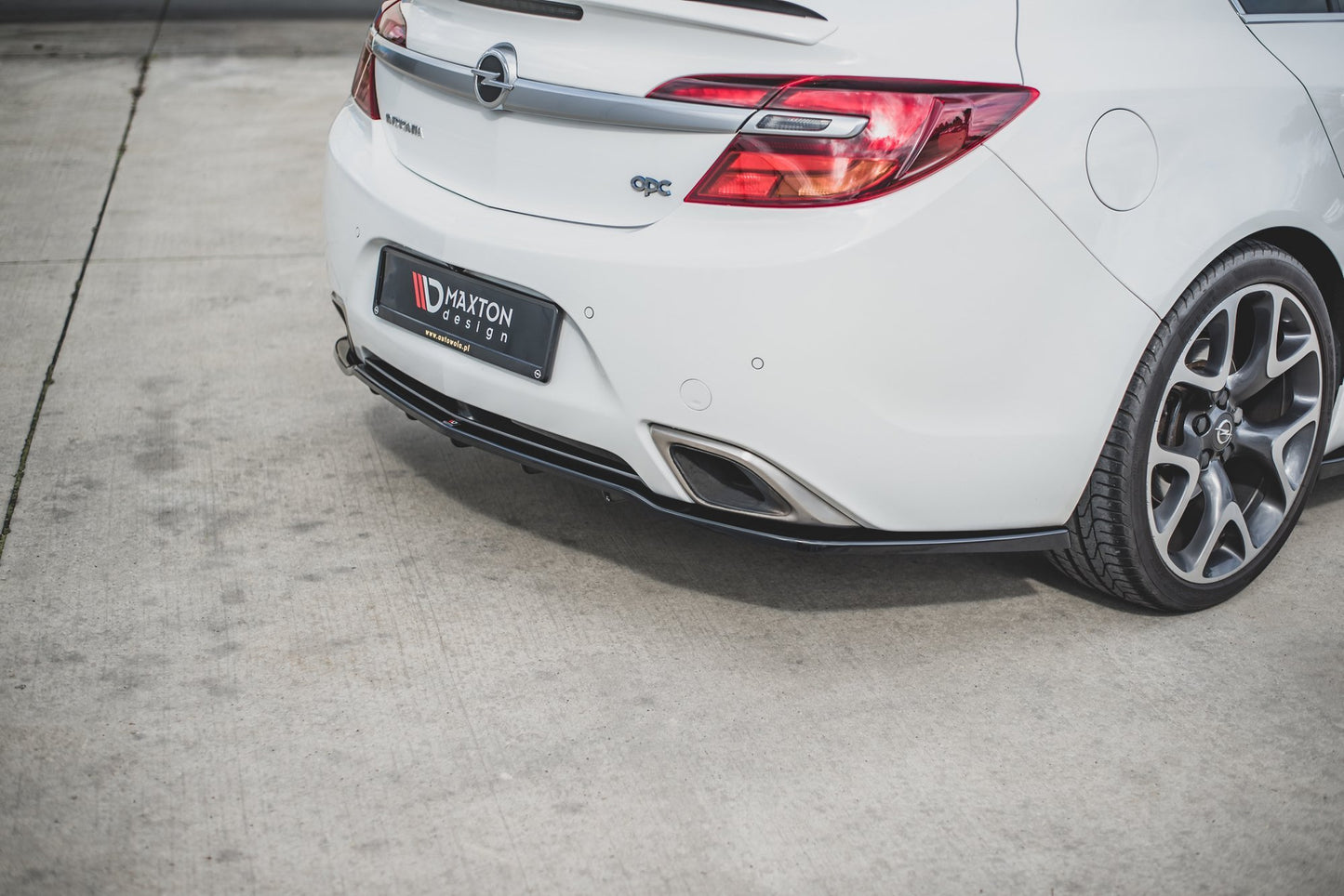 Mittlerer Diffusor Heck Ansatz DTM Look für Opel Insignia Mk. 1 OPC Facelift schwarz matt