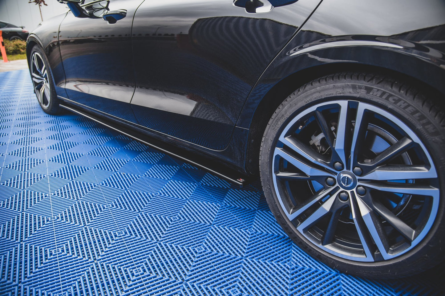 Seitenschweller Ansatz für V.2 für Volvo S60/V60 R-Design Mk3 schwarz matt