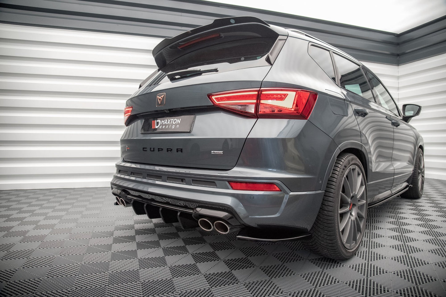 Heck Ansatz Flaps Diffusor für Cupra Ateca Carbon Look