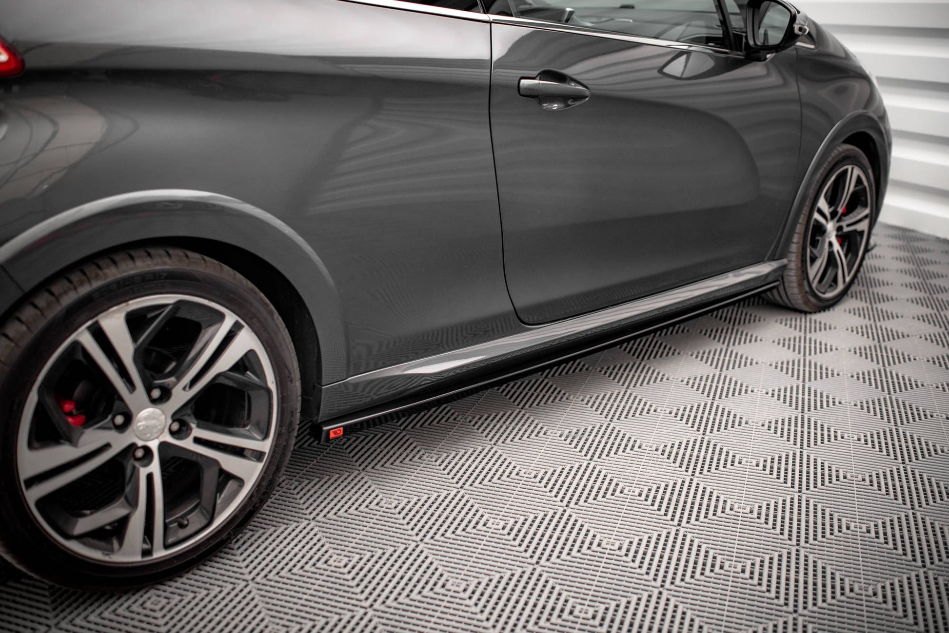 Seitenschweller Ansatz für Peugeot 208 GTi Mk1 Carbon Look