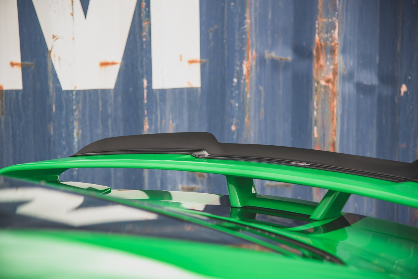 Spoiler CAP für Ford Mustang GT Mk6 Facelift schwarz Hochglanz