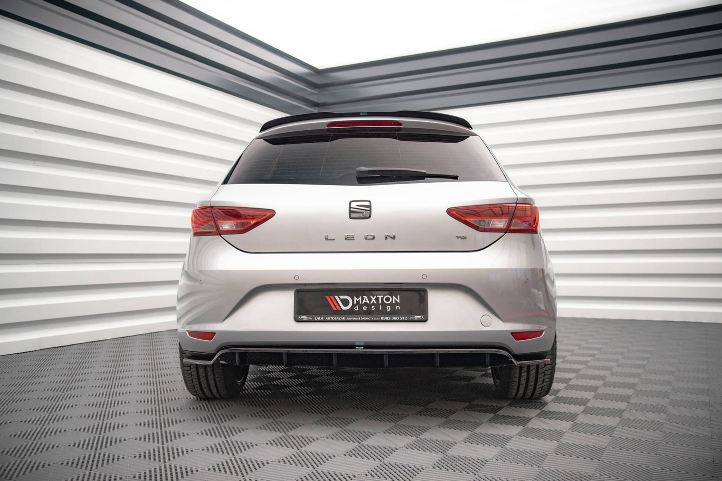 Mittlerer Diffusor Heck Ansatz DTM Look für Seat Leon Hatchback Mk3 Carbon Look