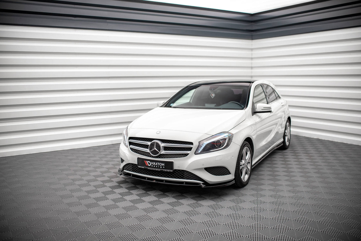 Front Ansatz V.1 für Mercedes-Benz A W176 schwarz matt