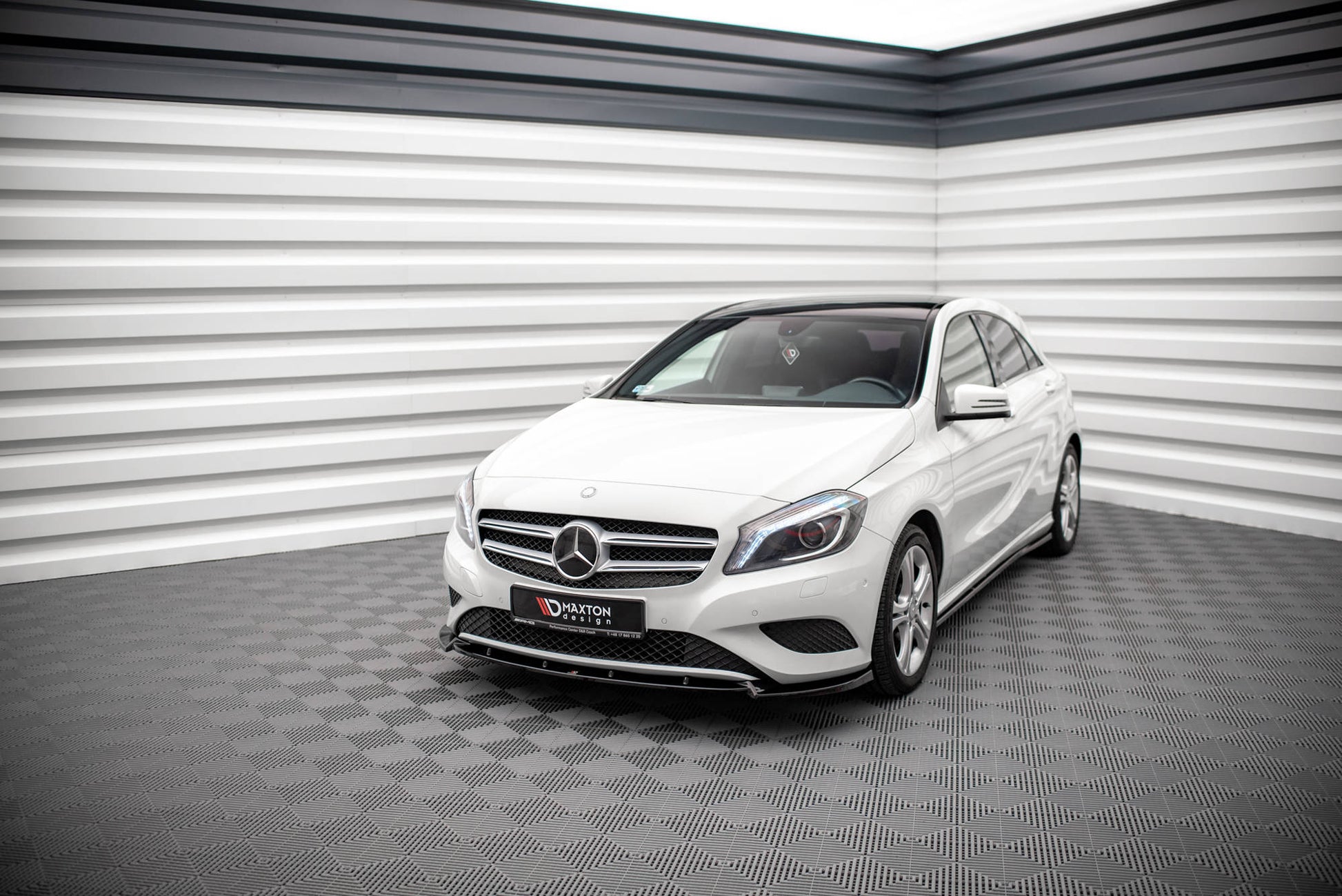 Front Ansatz V.1 für Mercedes-Benz A W176 schwarz matt