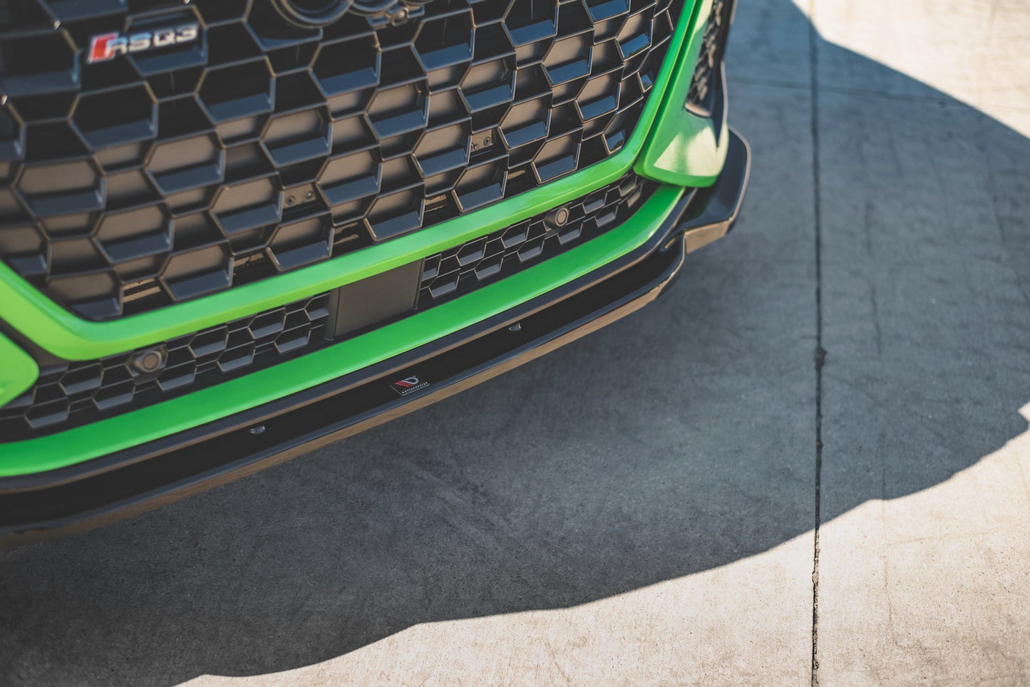 Front Ansatz V.1 für Audi RSQ3 F3 schwarz Hochglanz