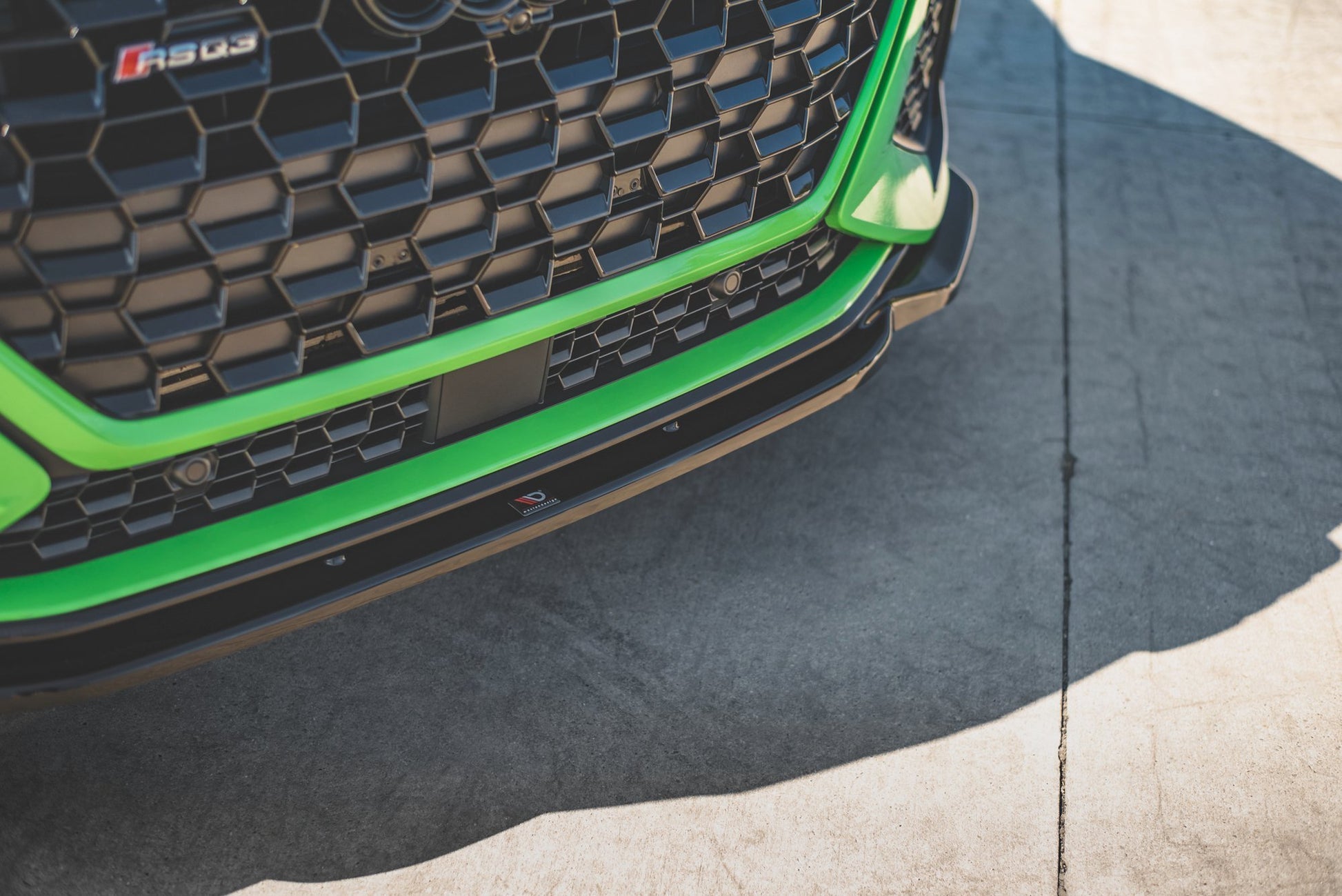 Front Ansatz V.1 für Audi RSQ3 F3 schwarz Hochglanz