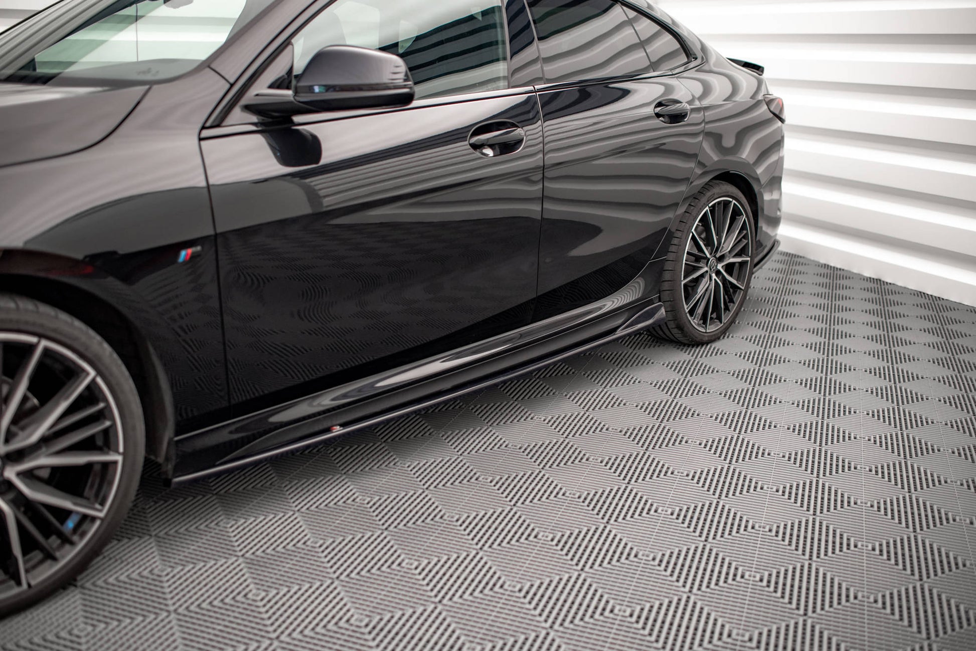 Seitenschweller Ansatz für V.2 für BMW 2 Gran Coupe M-Paket / M235i F44 schwarz matt