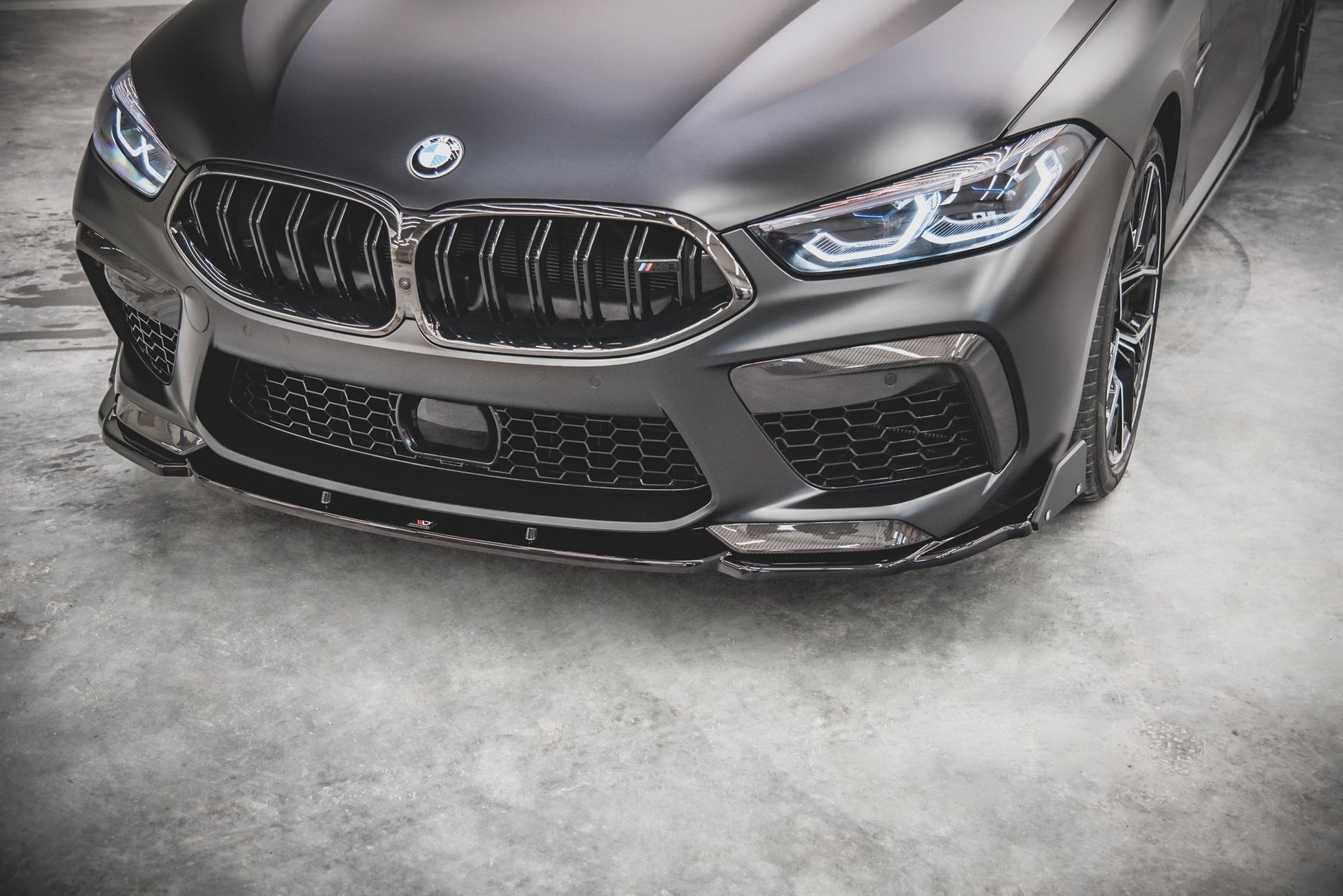 Front Ansatz +Flaps für V.1 BMW M8 Gran Coupe F93