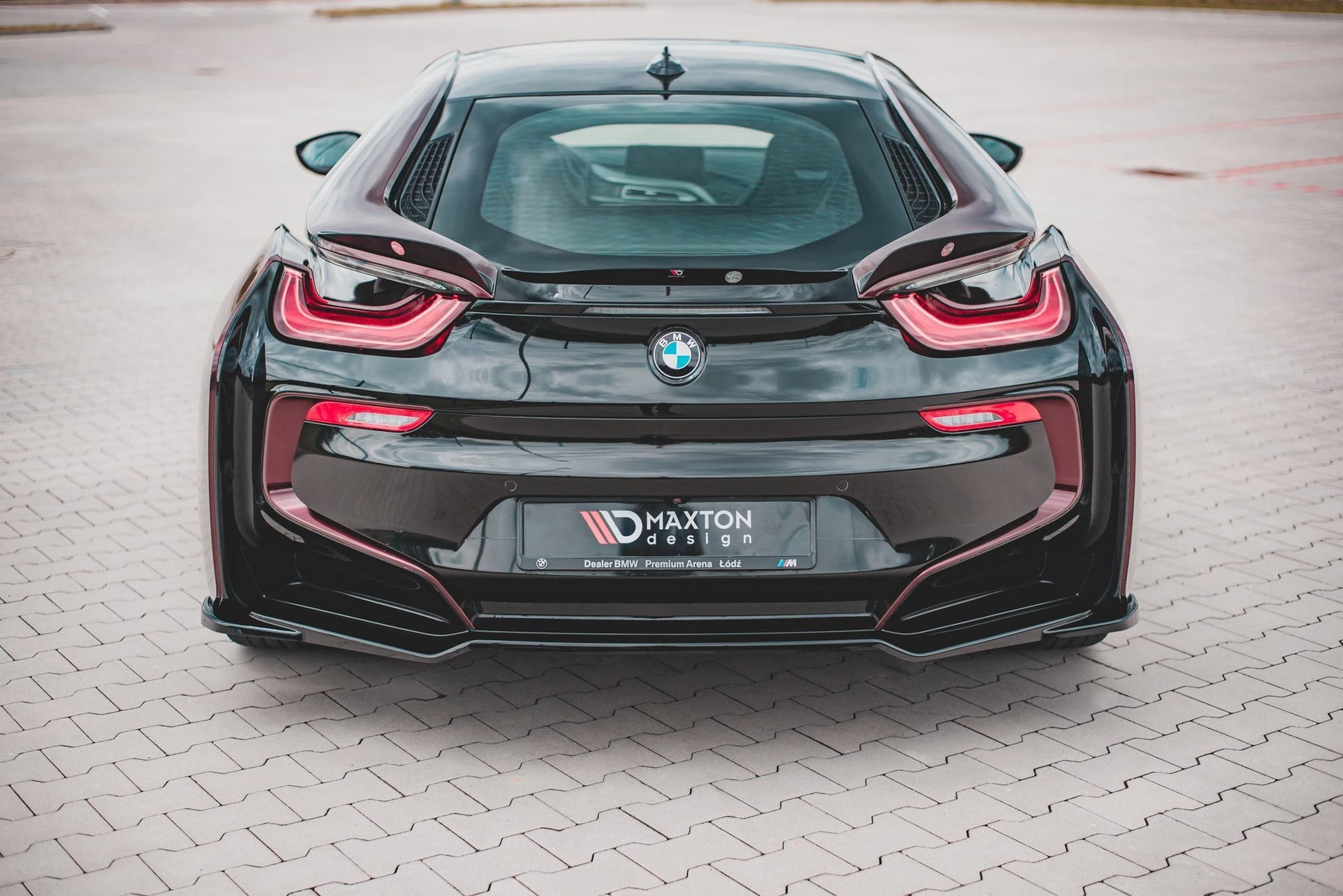 Mittlerer Diffusor Heck Ansatz für BMW i8 schwarz matt