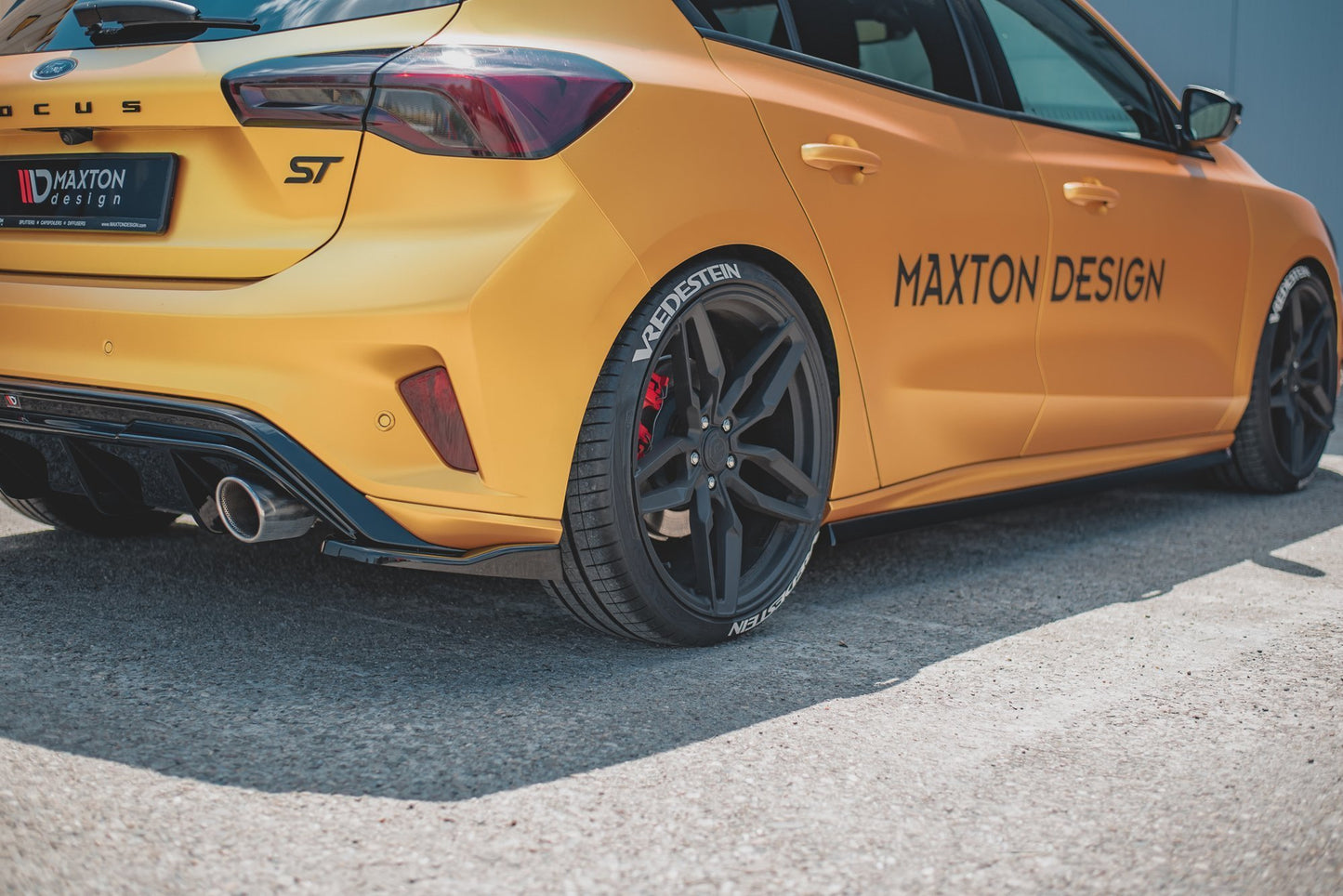 Heck Ansatz Flaps Diffusor V.3 für Ford Focus ST Mk4  schwarz Hochglanz