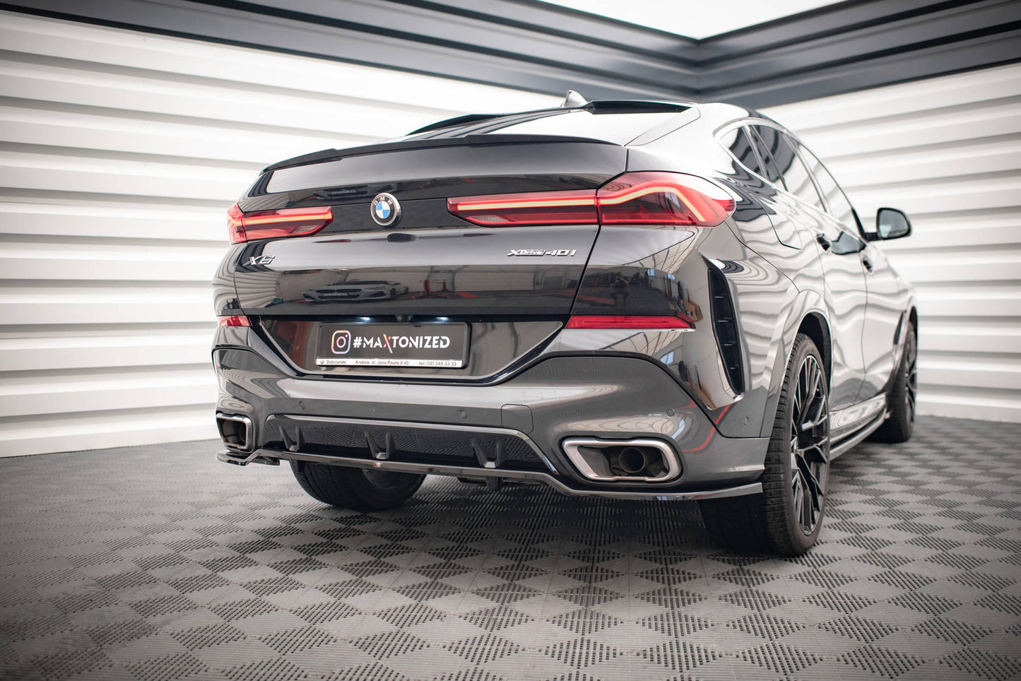 Mittlerer Diffusor Heck Ansatz DTM Look für V.3 BMW X6 M-Paket G06 Carbon Look