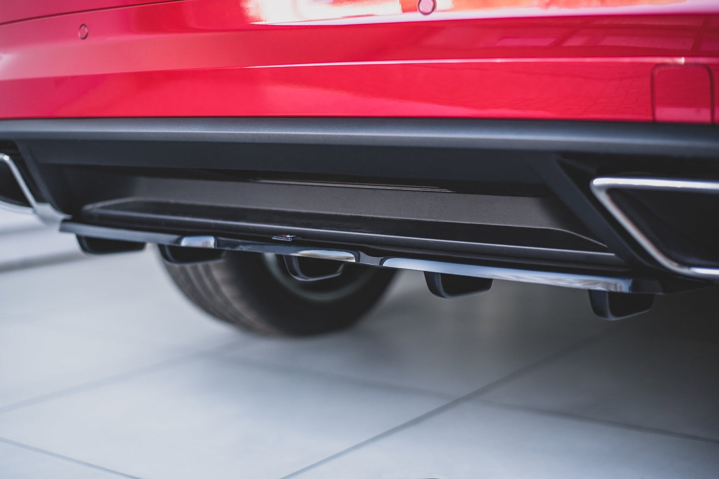 Mittlerer Diffusor Heck Ansatz DTM Look für Skoda Kodiaq RS schwarz matt