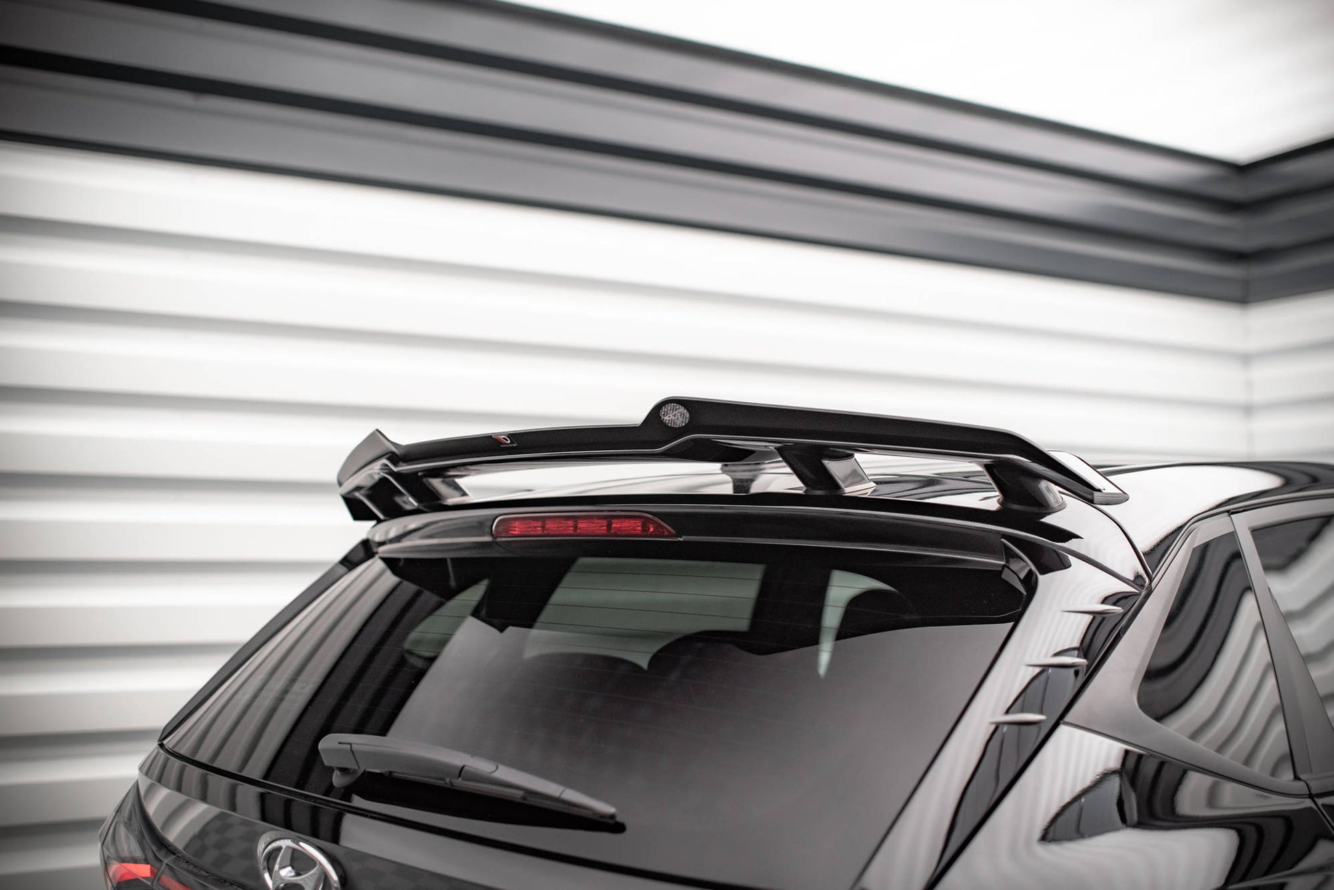 Spoiler CAP für Hyundai I20 N Mk3 schwarz Hochglanz