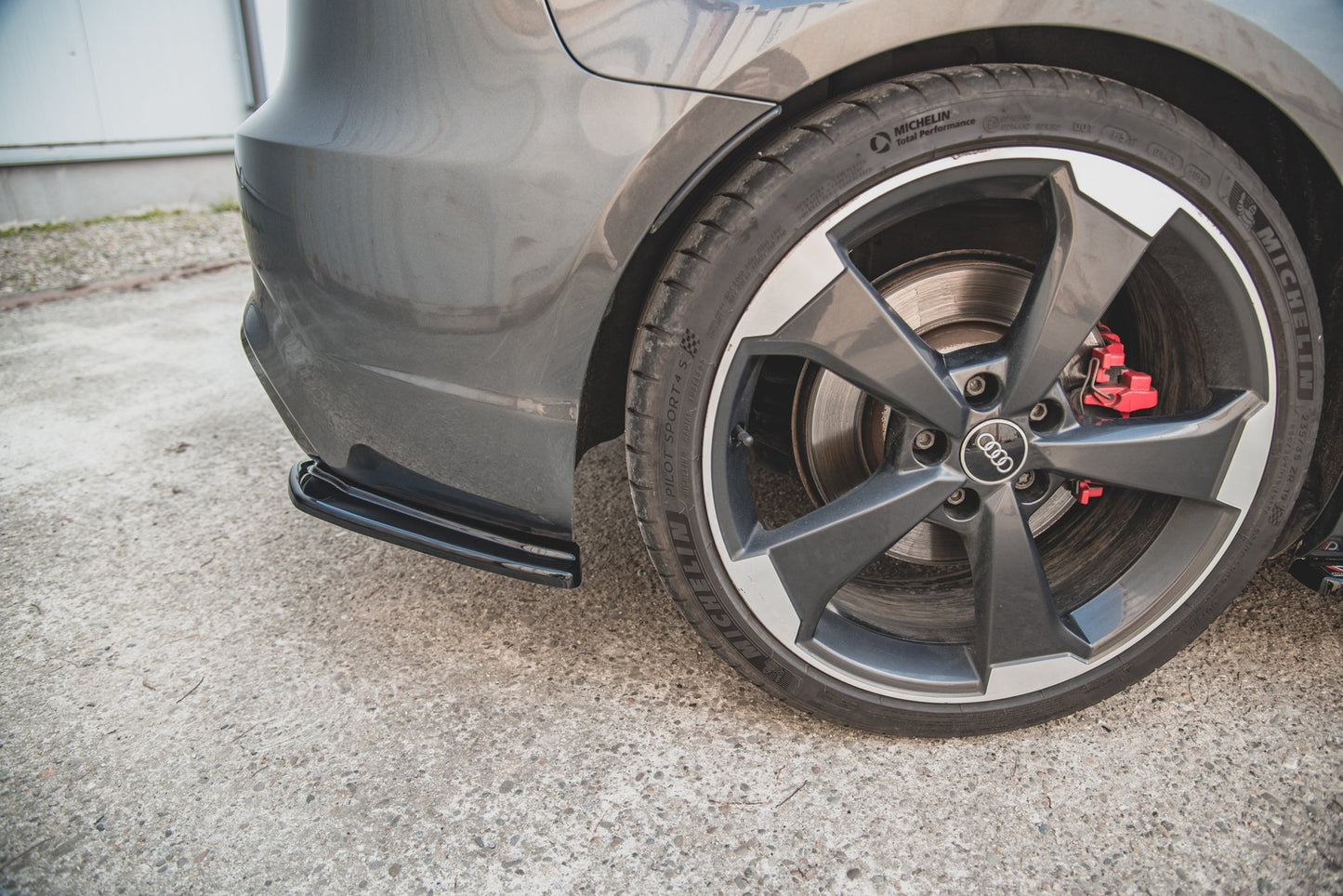 Heck Ansatz Flaps Diffusor V.1 für Audi RS3 8V Sportback schwarz matt