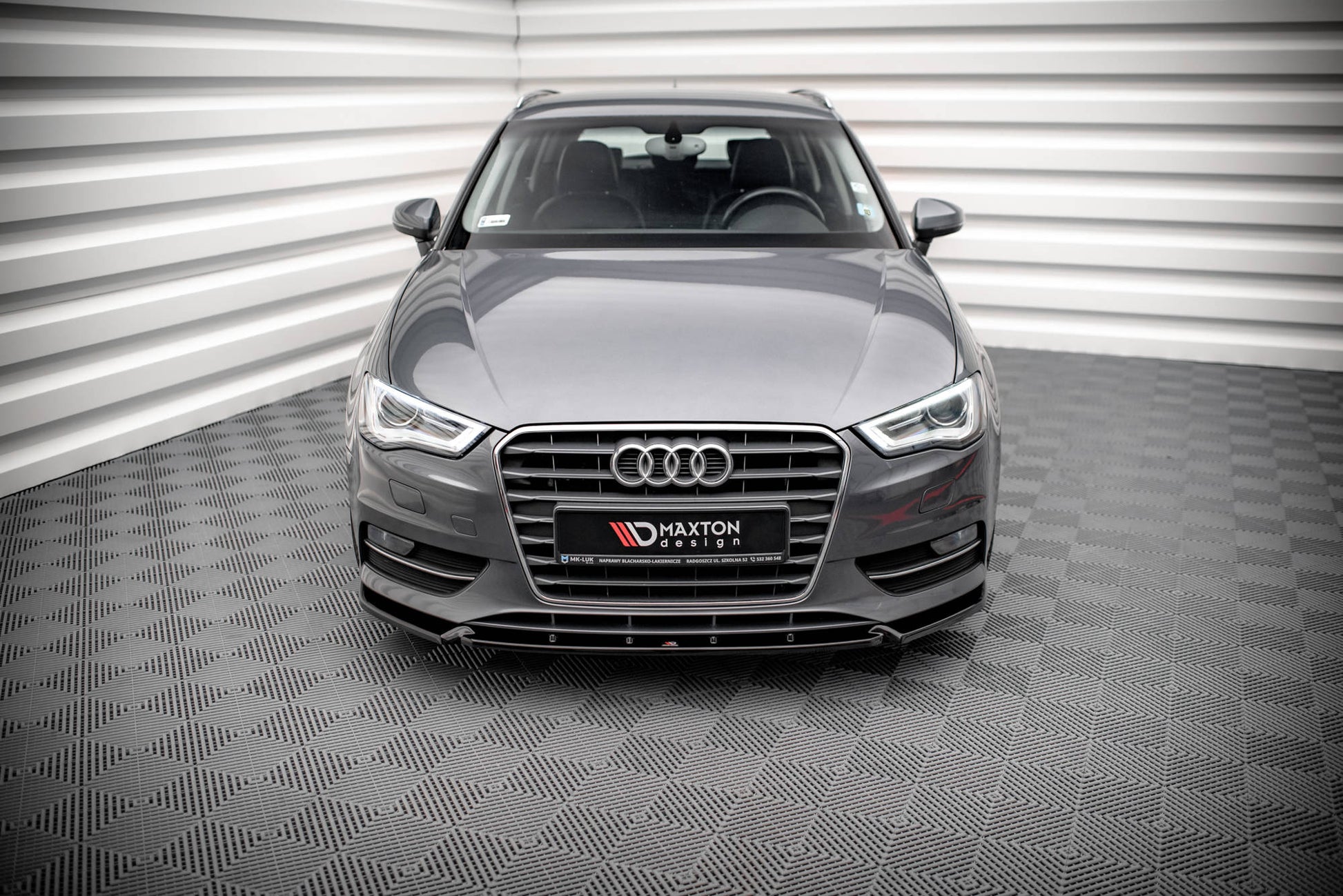 Front Ansatz für Audi A3 Sportback 8V schwarz Hochglanz