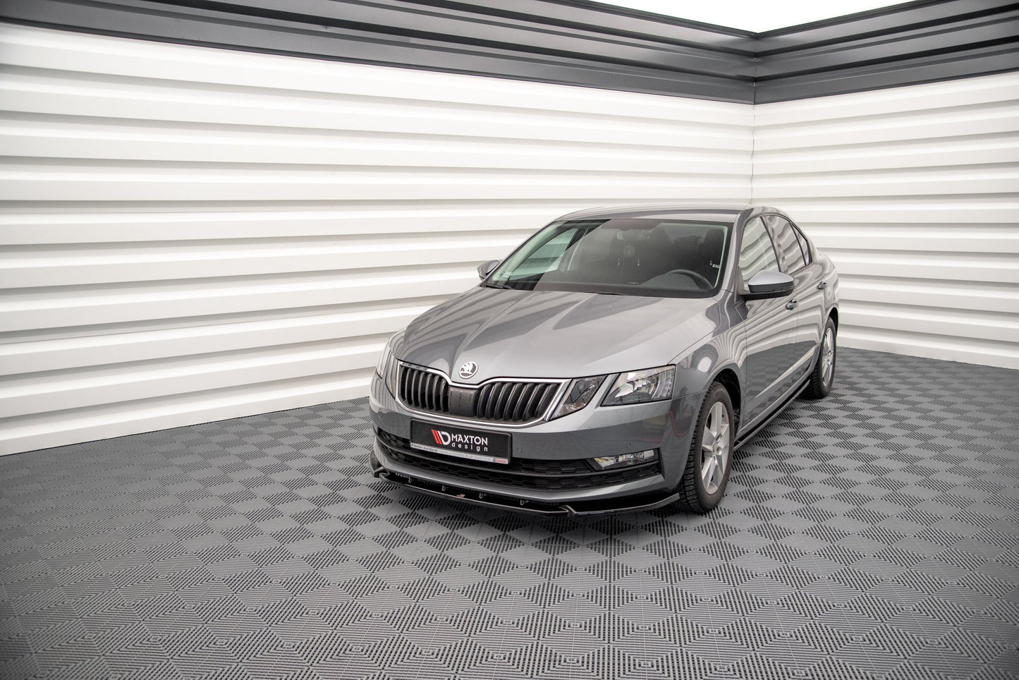 Front Ansatz V.1 für Skoda Octavia Mk3 Facelift schwarz matt