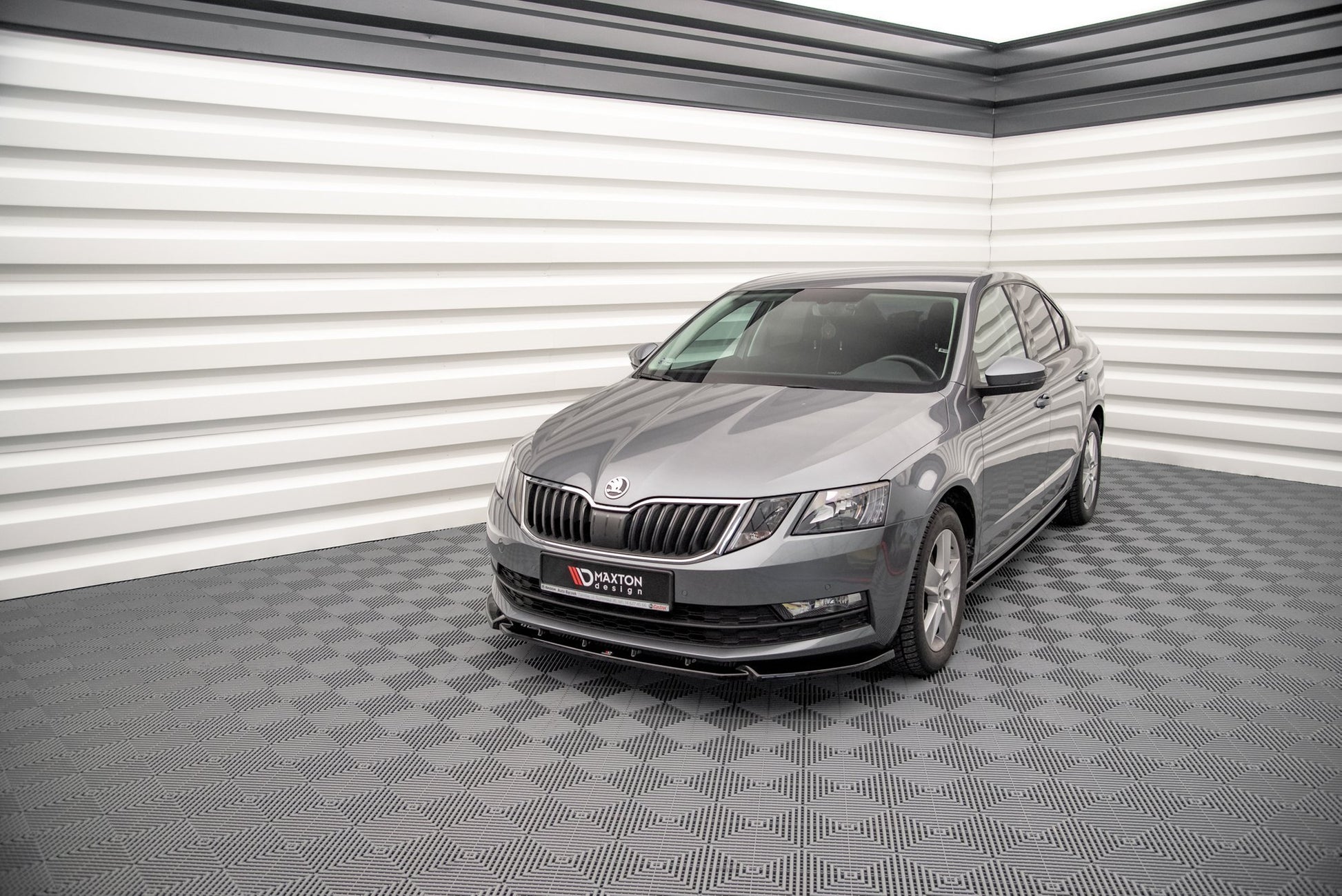 Front Ansatz V.1 für Skoda Octavia Mk3 Facelift schwarz matt