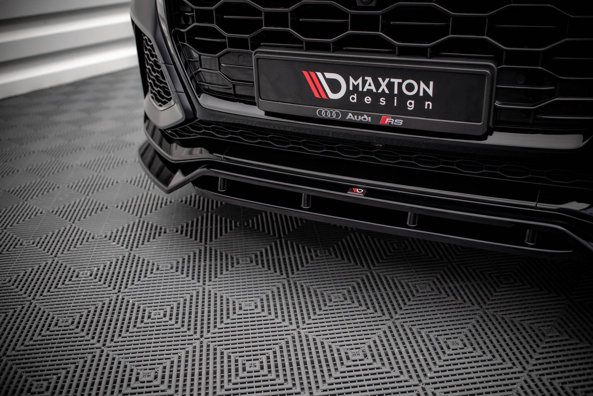 Front Ansatz V.3 für Audi RSQ8 Mk1 Carbon Look