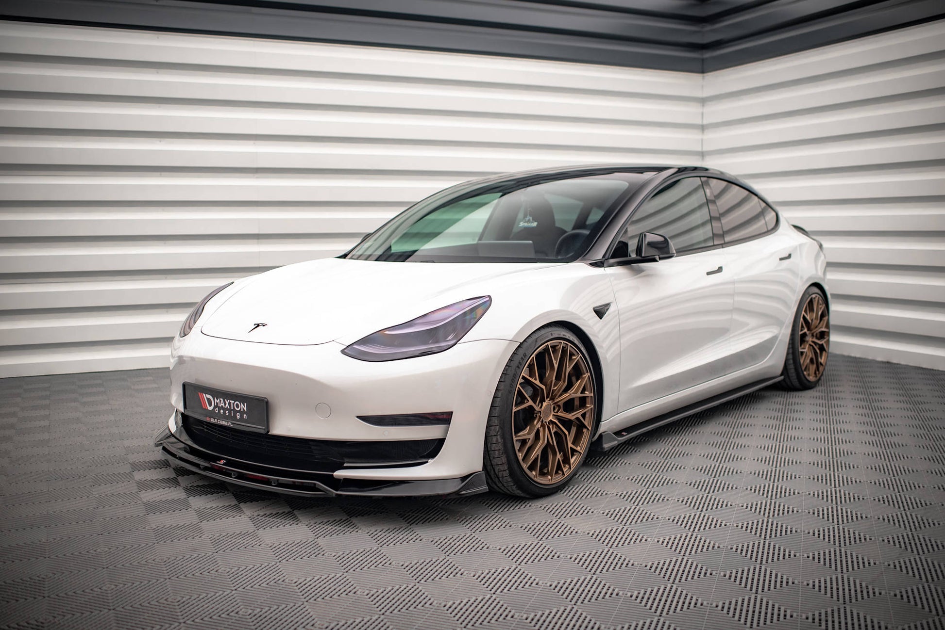 Seitenschweller Ansatz für V.2 für Tesla Model 3 schwarz Hochglanz