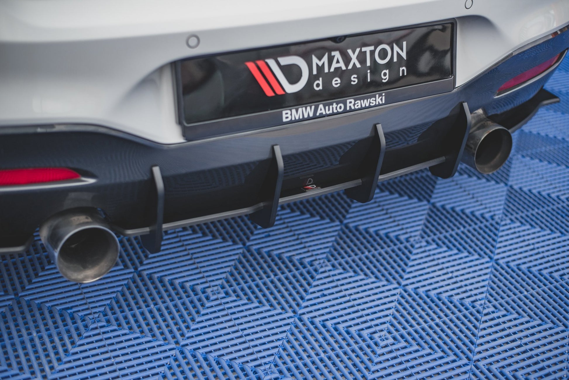 Robuste Racing Heckschürze V.3 für BMW M140i