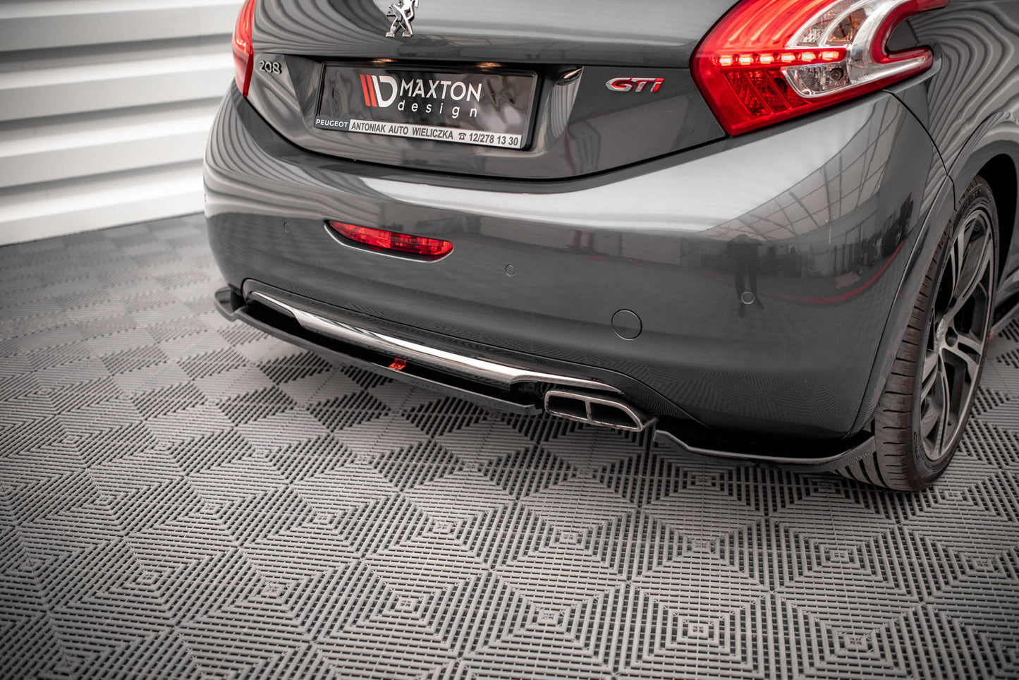 Heck Ansatz Flaps Diffusor für Peugeot 208 GTi Mk1 schwarz matt