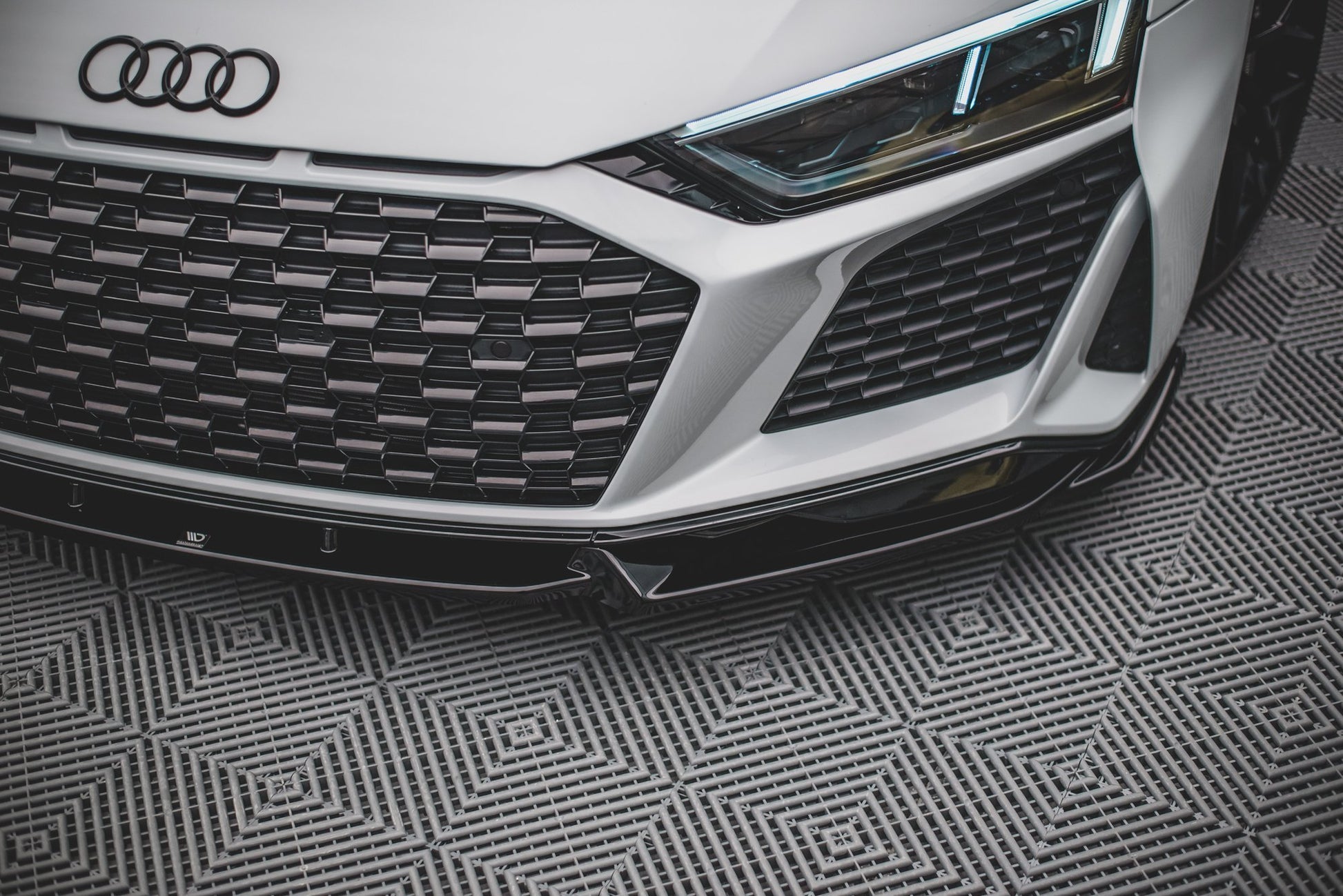 Front Ansatz V.1 für Audi R8 Mk2 Facelift Carbon Look